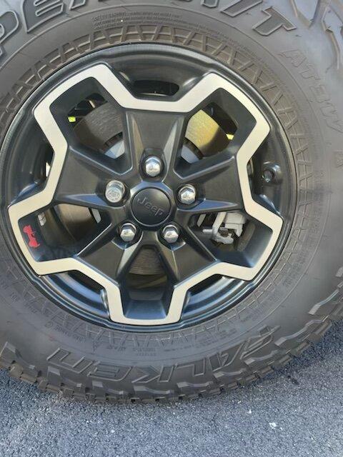 Jeep Gladiator What can we do for you? 5ACE8CC3-AA5C-44CC-BBA6-CE52555DBE0C