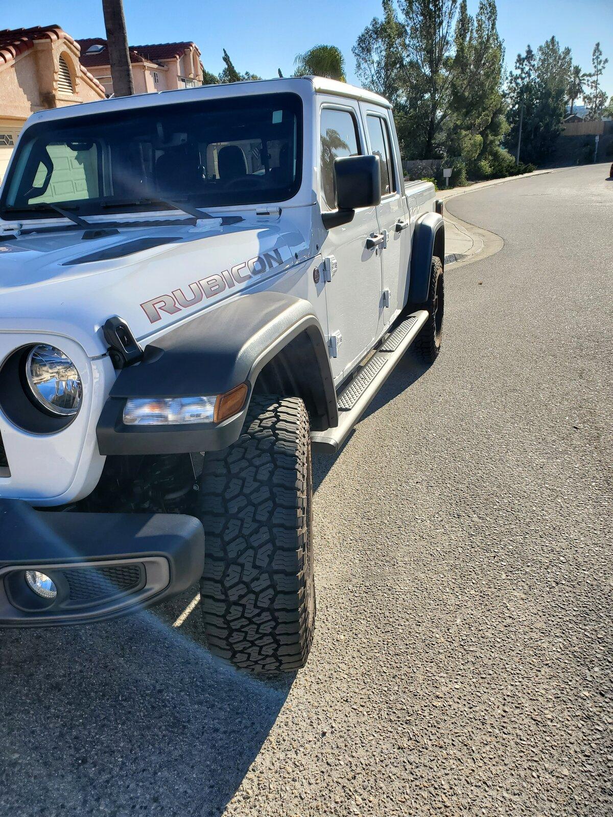 Jeep Gladiator Step options? 20211128_144214