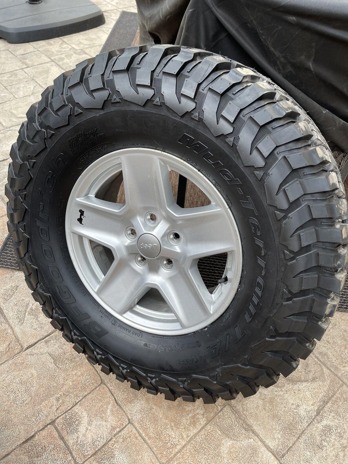 Jeep Gladiator BF Goodrich KM3 wheels and tires IMG_5422.JPG