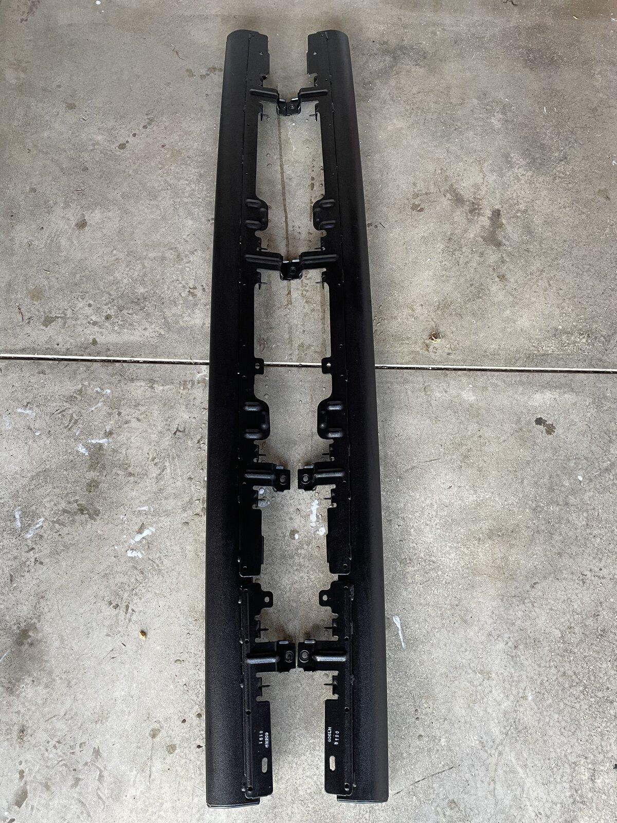 Jeep Gladiator Mopar Performance Rock Sliders with Step Assist 6EEFD53C-9EED-4250-B43B-D0DC04112C10