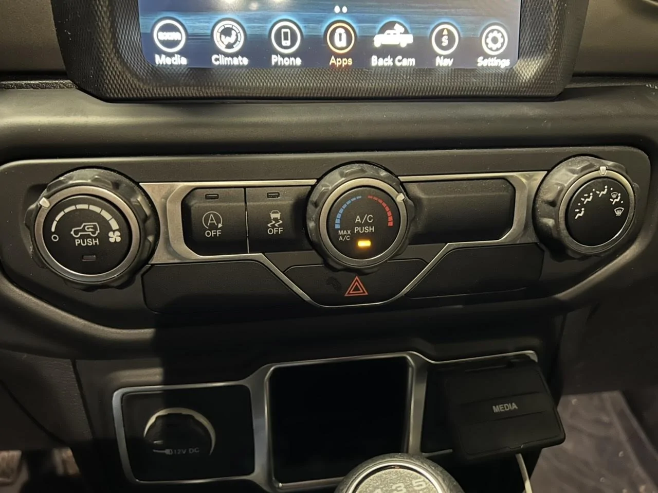 Jeep Gladiator UConnect 8.4 upgrade from 5 inch music off issue BADEB1A3-C9A6-4A8A-8908-B100401E0153