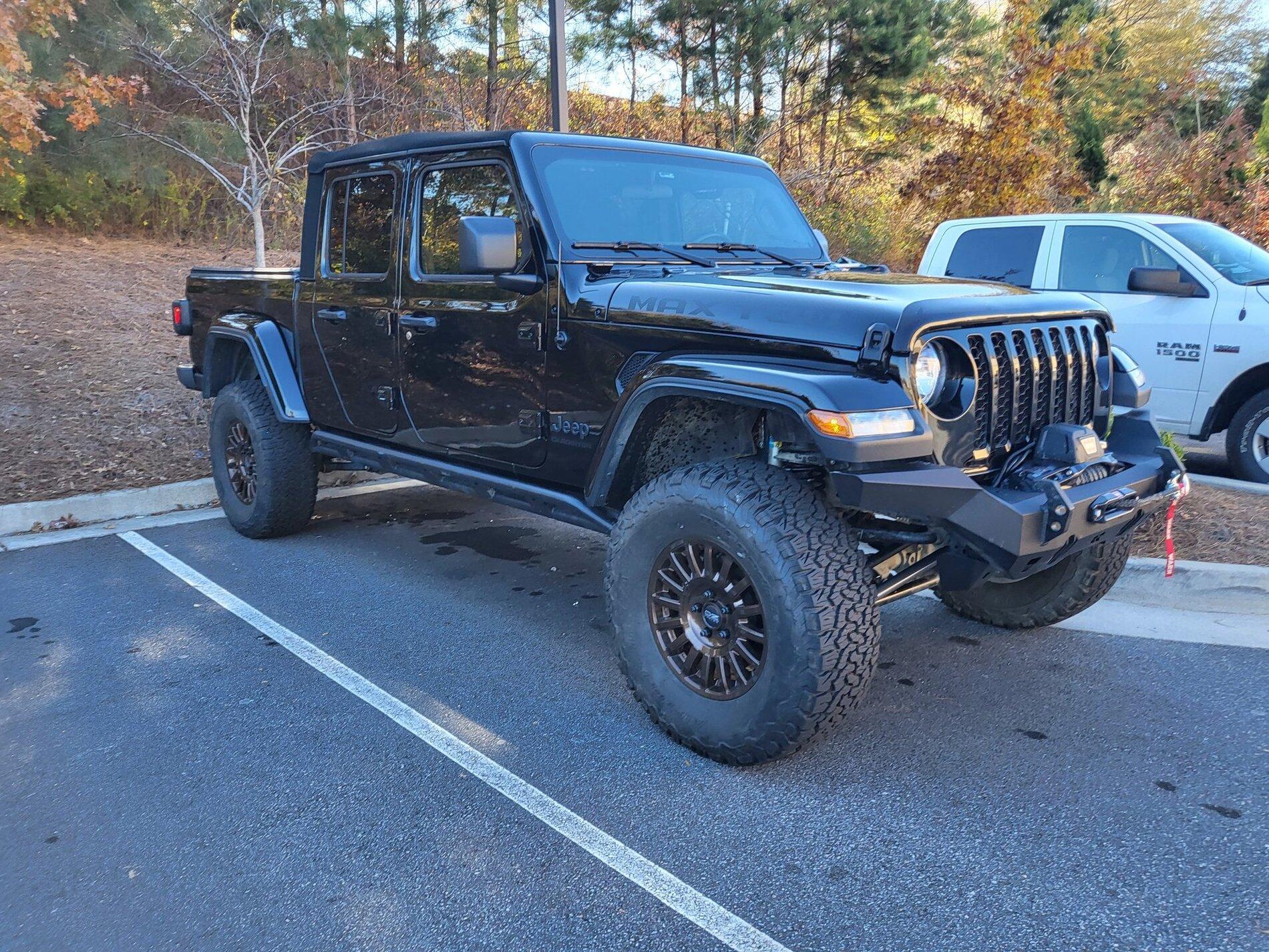 Jeep Gladiator Aonarch's 2021 Sport S Max Tow download