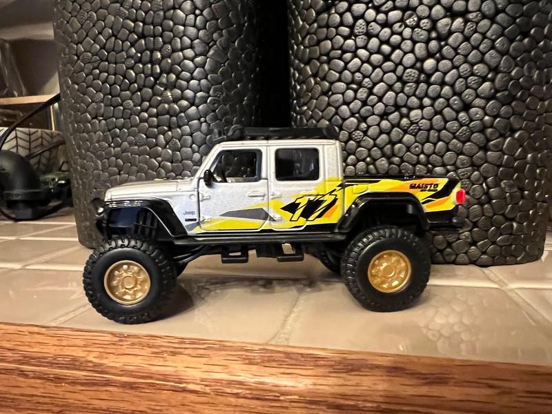 Jeep Gladiator Toy Gladiators, completed my Hot Wheels set. i-j7d26ZN-L