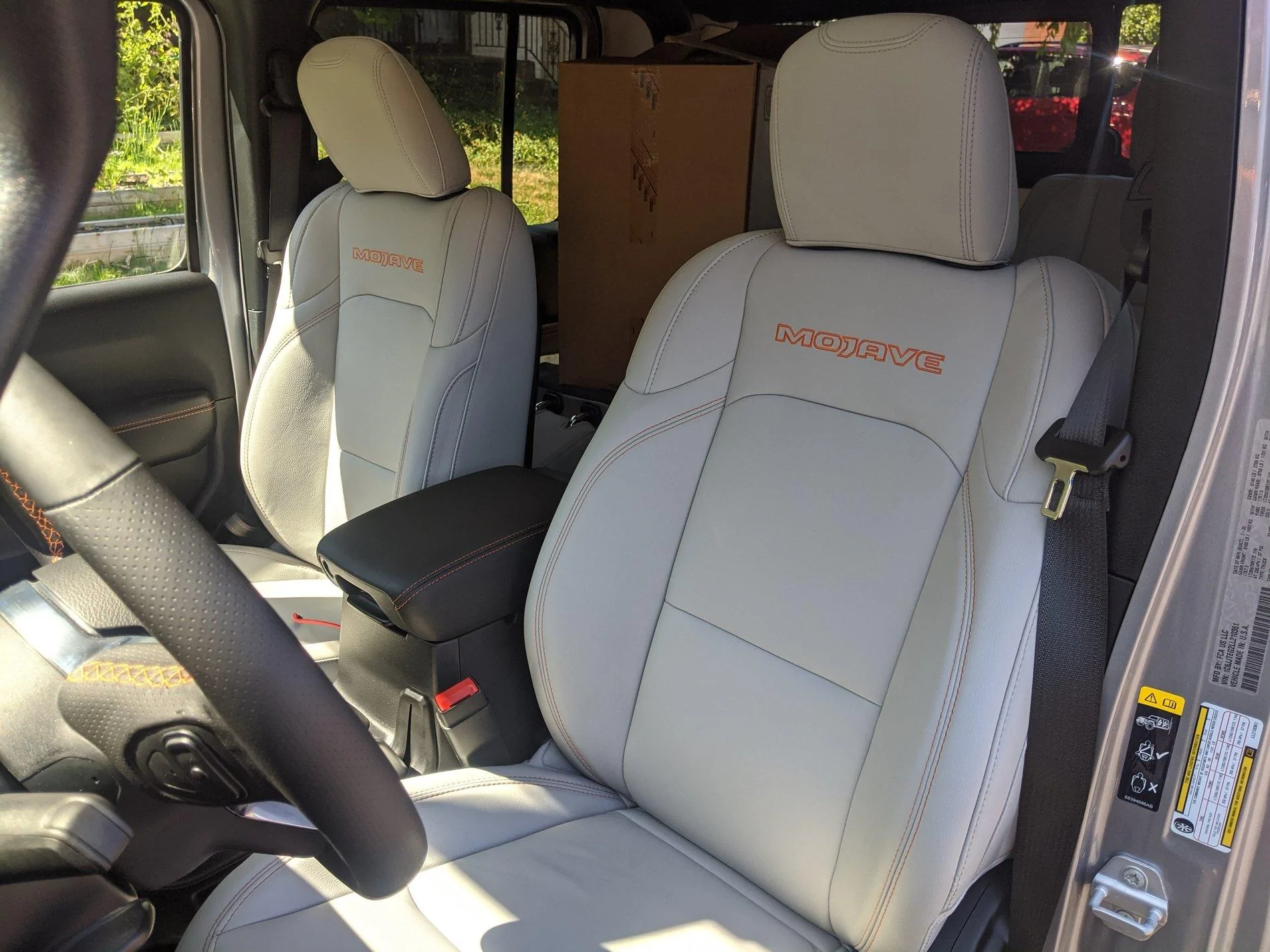 Jeep Gladiator Cloth Seats vs. Leather Seats Package IMG_20200818_143859
