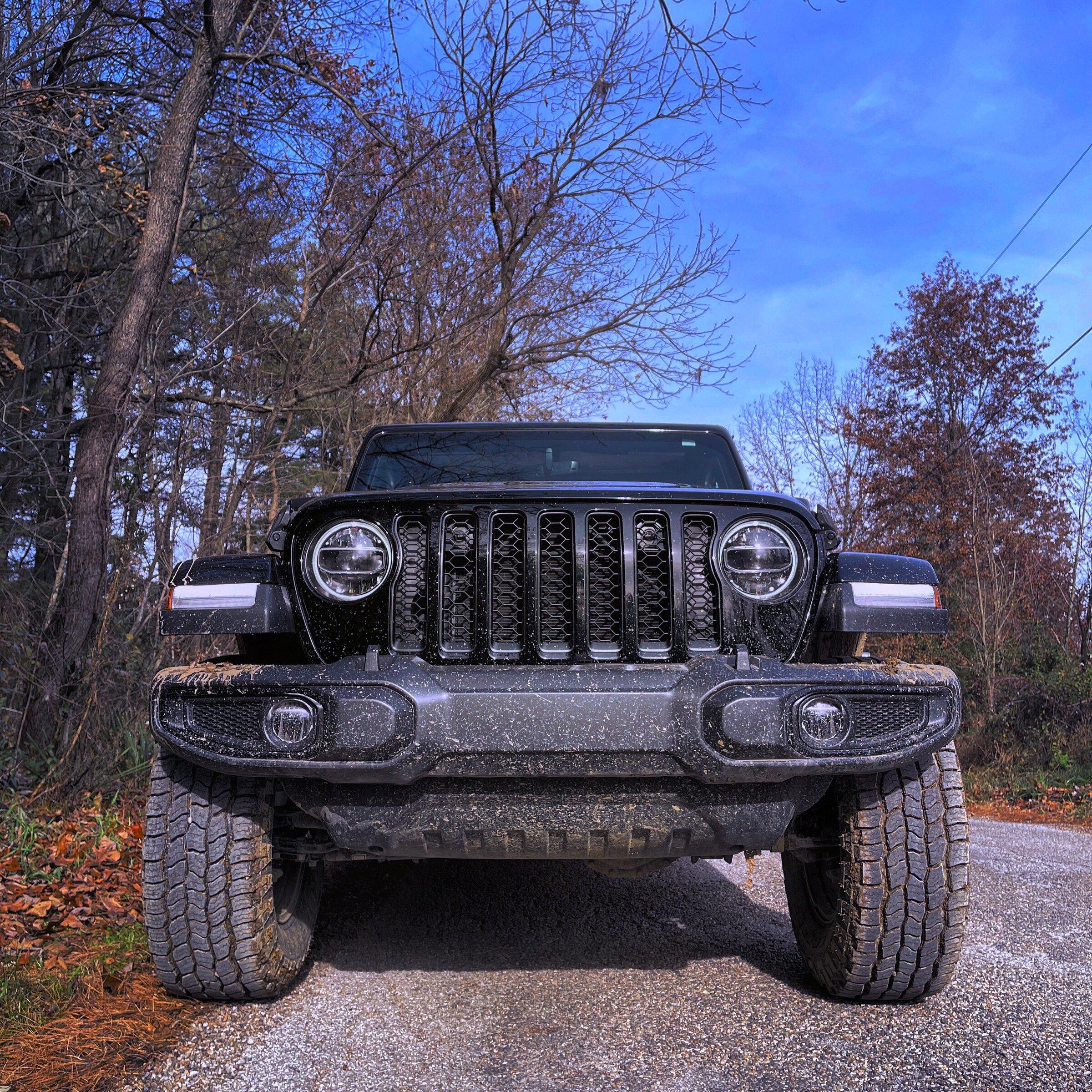 Jeep Gladiator Gladiator Glamour Shots C09F3054-7ACC-43BD-BB2D-563FFDFCDF66