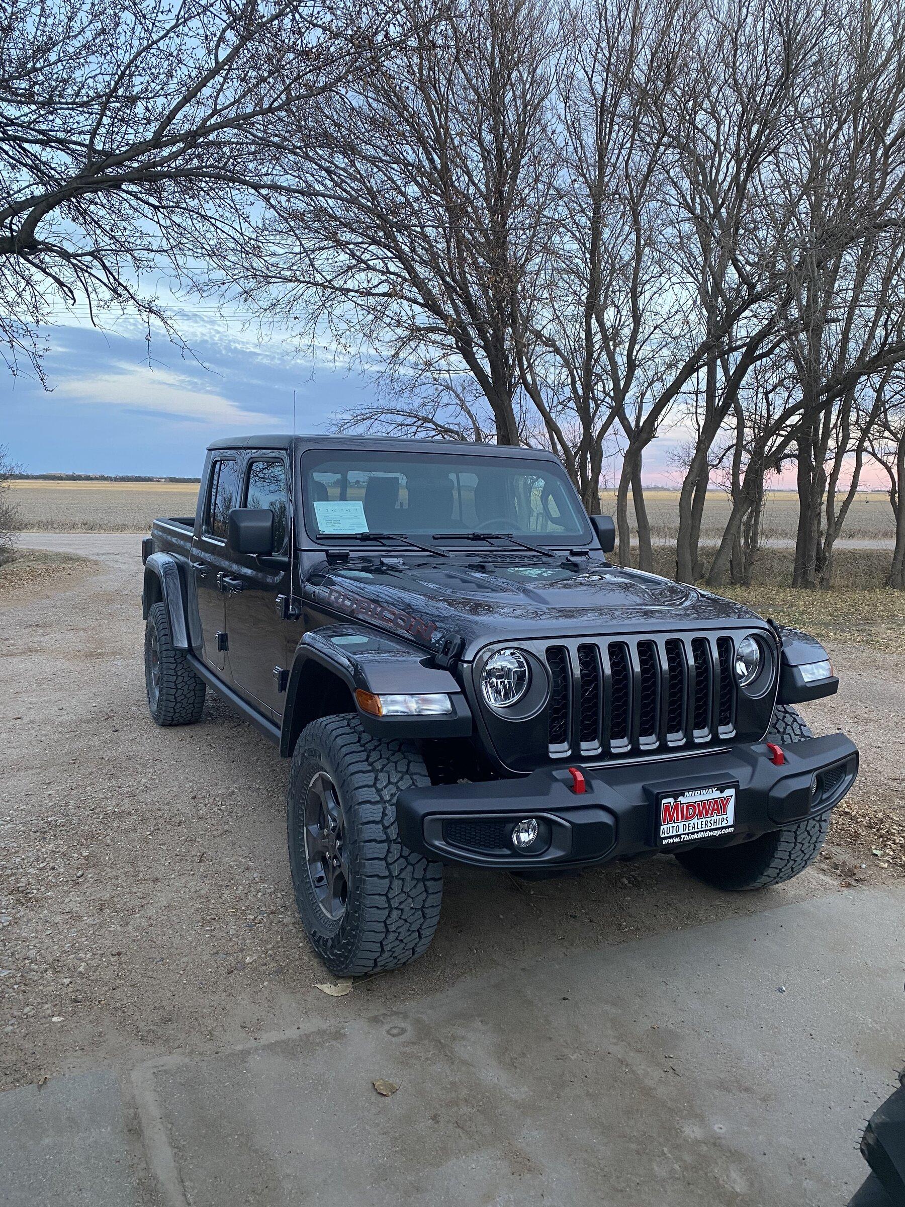 Jeep Gladiator Took Delivery of Your JT? Sign in Here! 110DCD7C-A25F-4648-9513-28399227B172