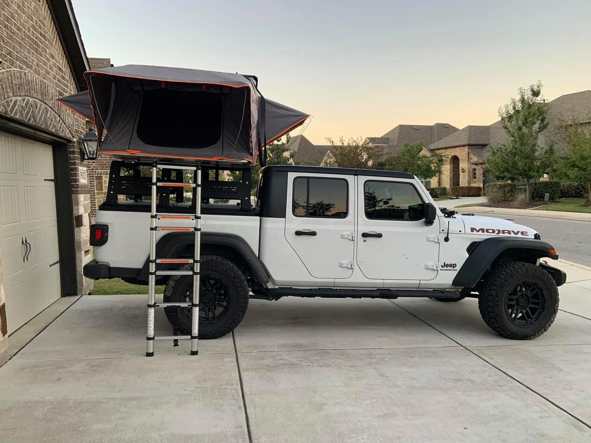 Jeep Gladiator Overlanding setup 254880424_10227729910258331_9108344923906762360_n