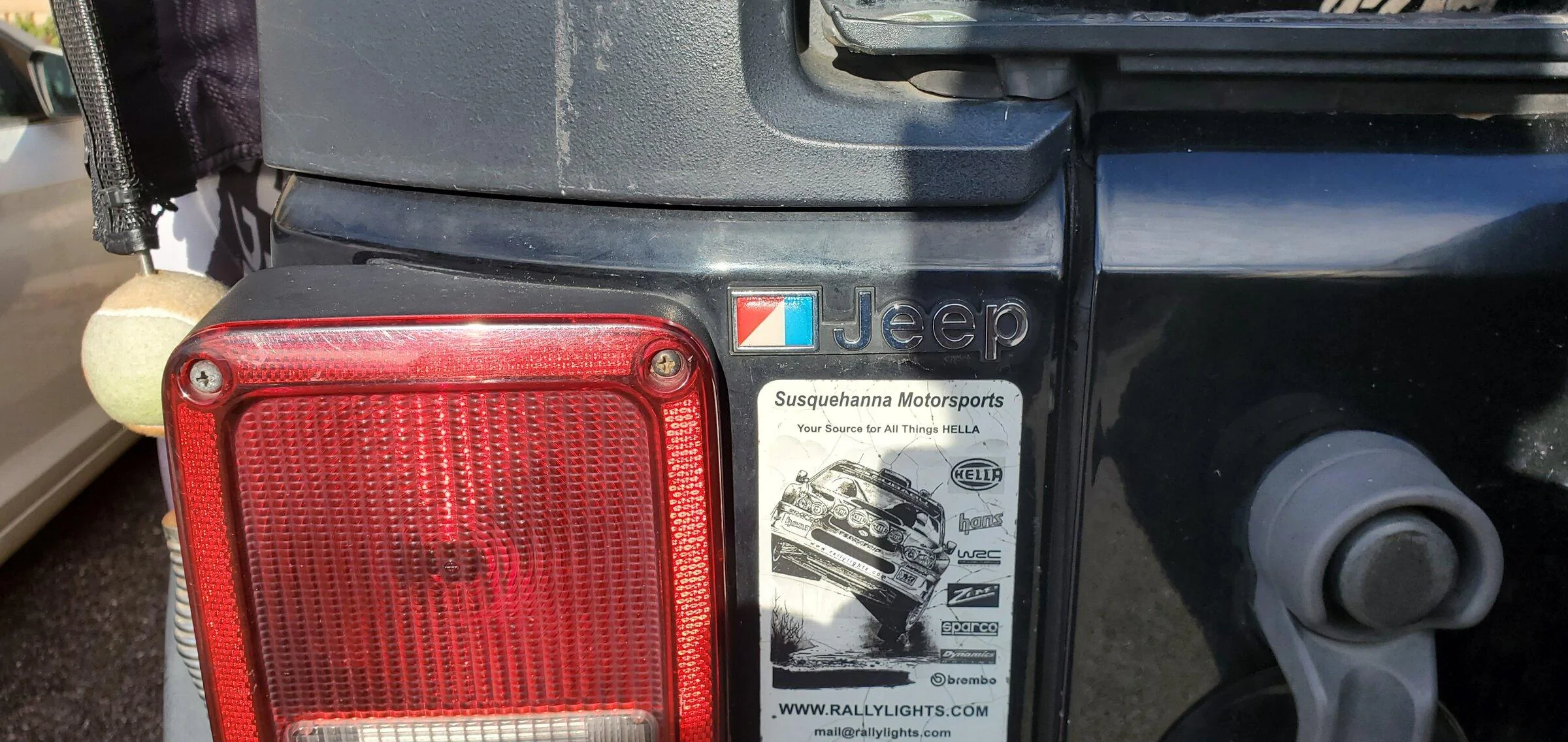 Jeep Gladiator Fake trim levels? 20211203_123528