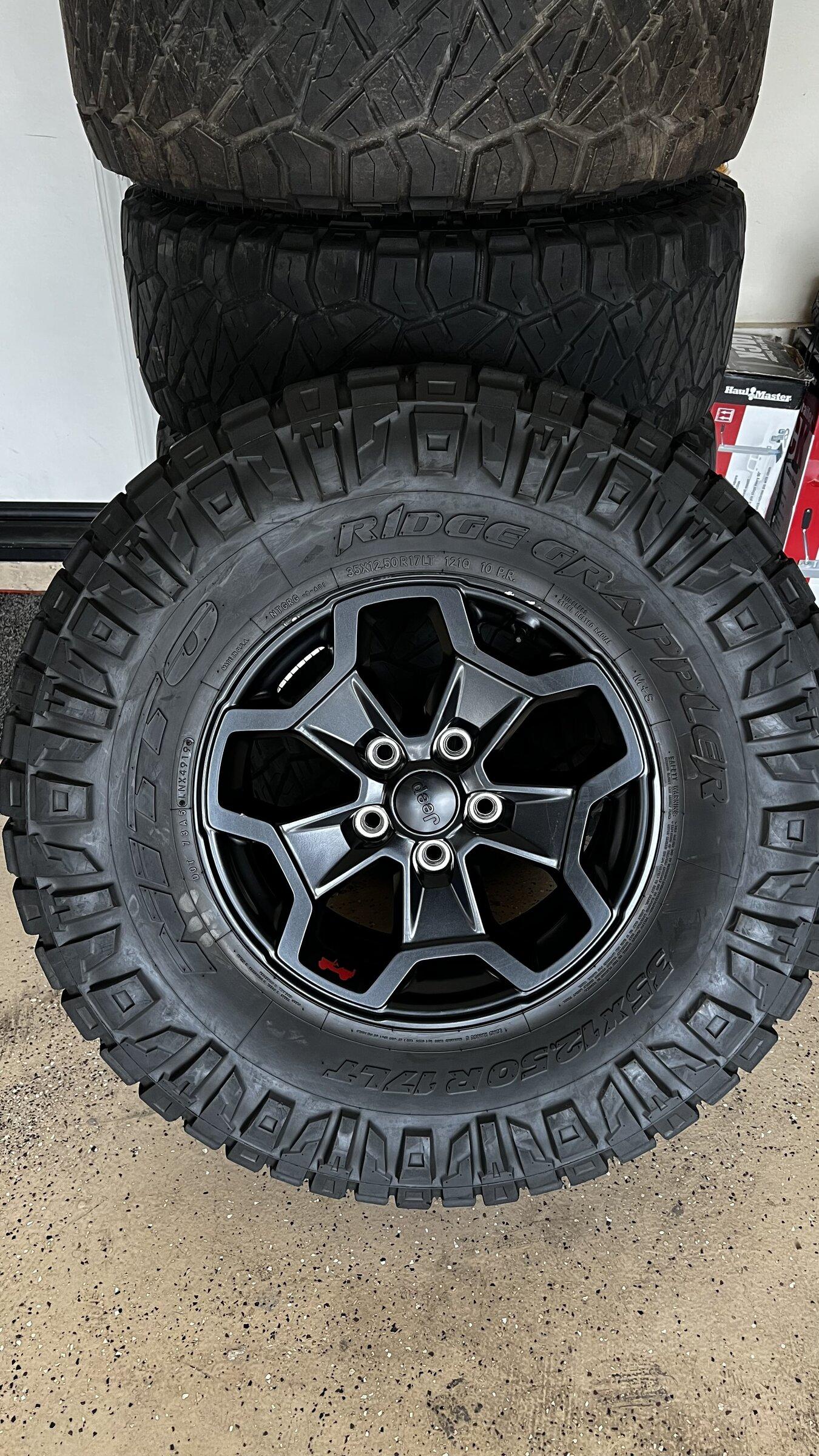 Jeep Gladiator Launch Edition Wheels with 35” Nitto Ridge Grapplers SoCal A1EEED84-5DA8-488F-9A6D-7813A71538FF
