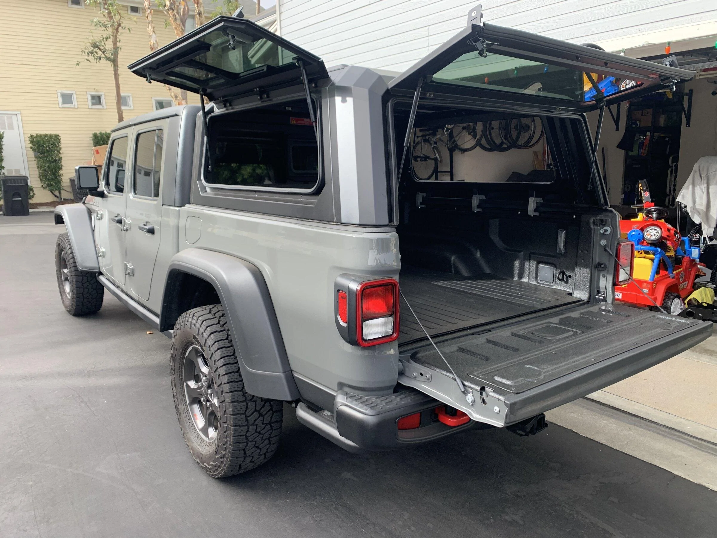 Jeep Gladiator Update:  SOLD - SmartCap EVO Sport 491019D7-72B7-4891-877E-ACB7BF0AD788