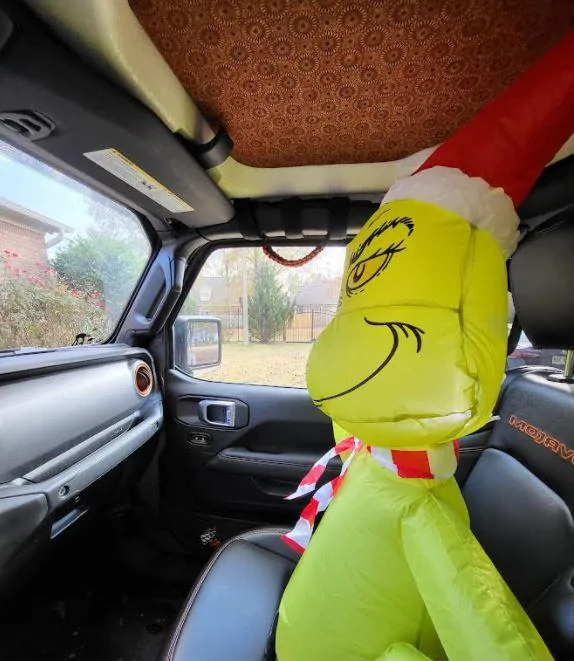 Jeep Gladiator Where's all the Christmas Jeeps? Captureuuu