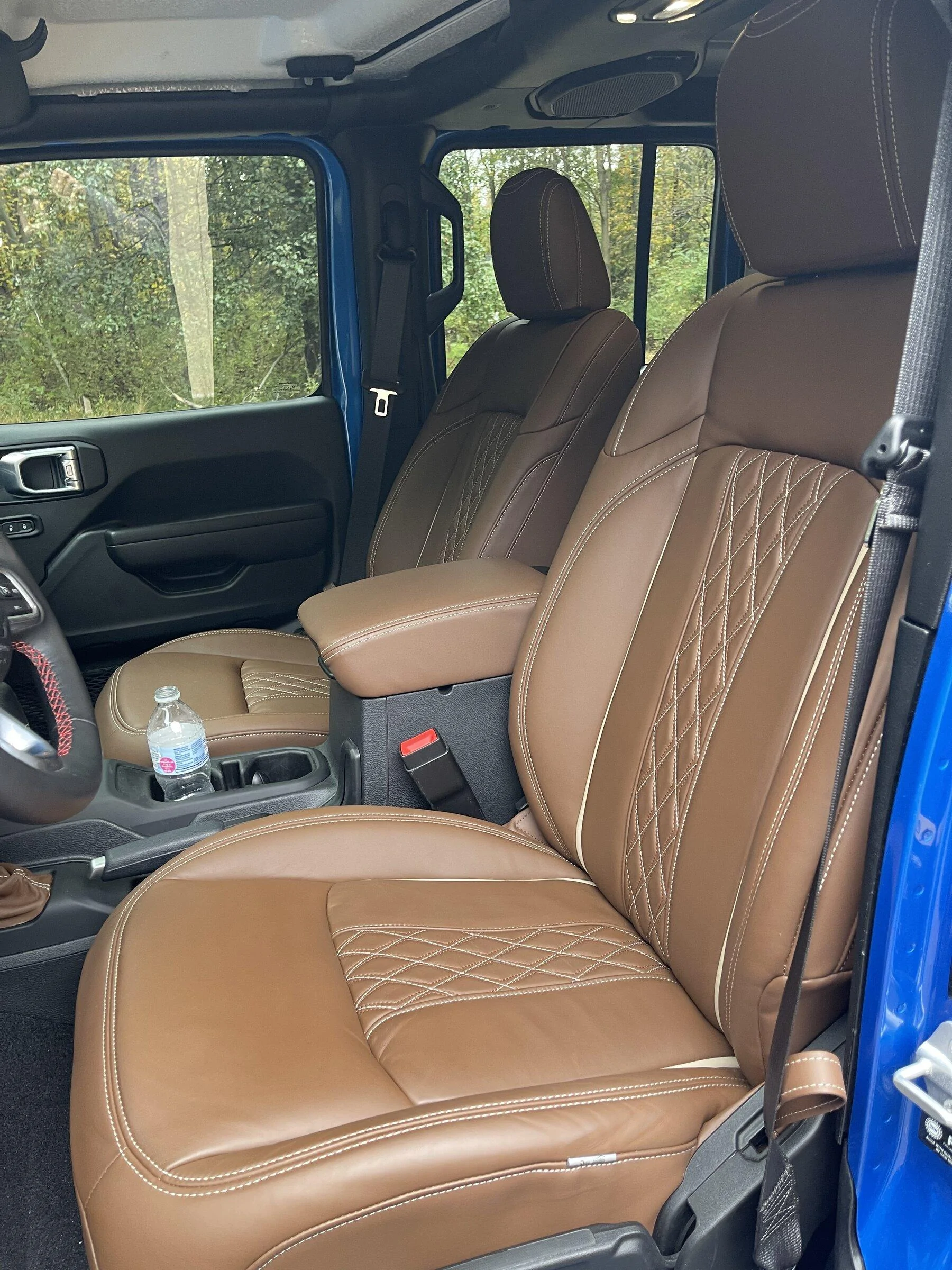Jeep Gladiator HYDRO BLUE PEARL Gladiator JT Club 1F286EBA-E856-459E-BC5B-EB4F3AFBE3E2