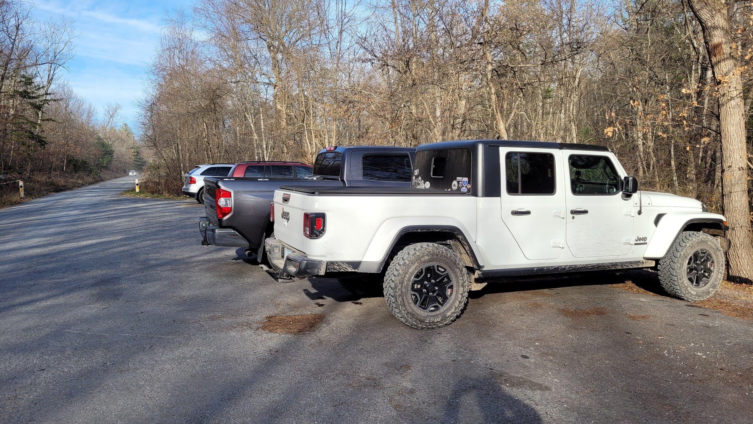 Jeep Gladiator Forest Service Roads between Edinburgh and New Market, VA 20211204_144936