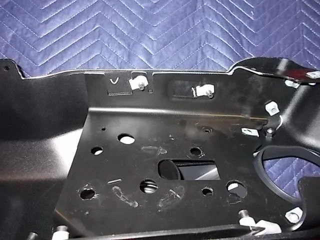 Jeep Gladiator Swapping the Mojave plastic bumper with the Mopar steel bumper DS315