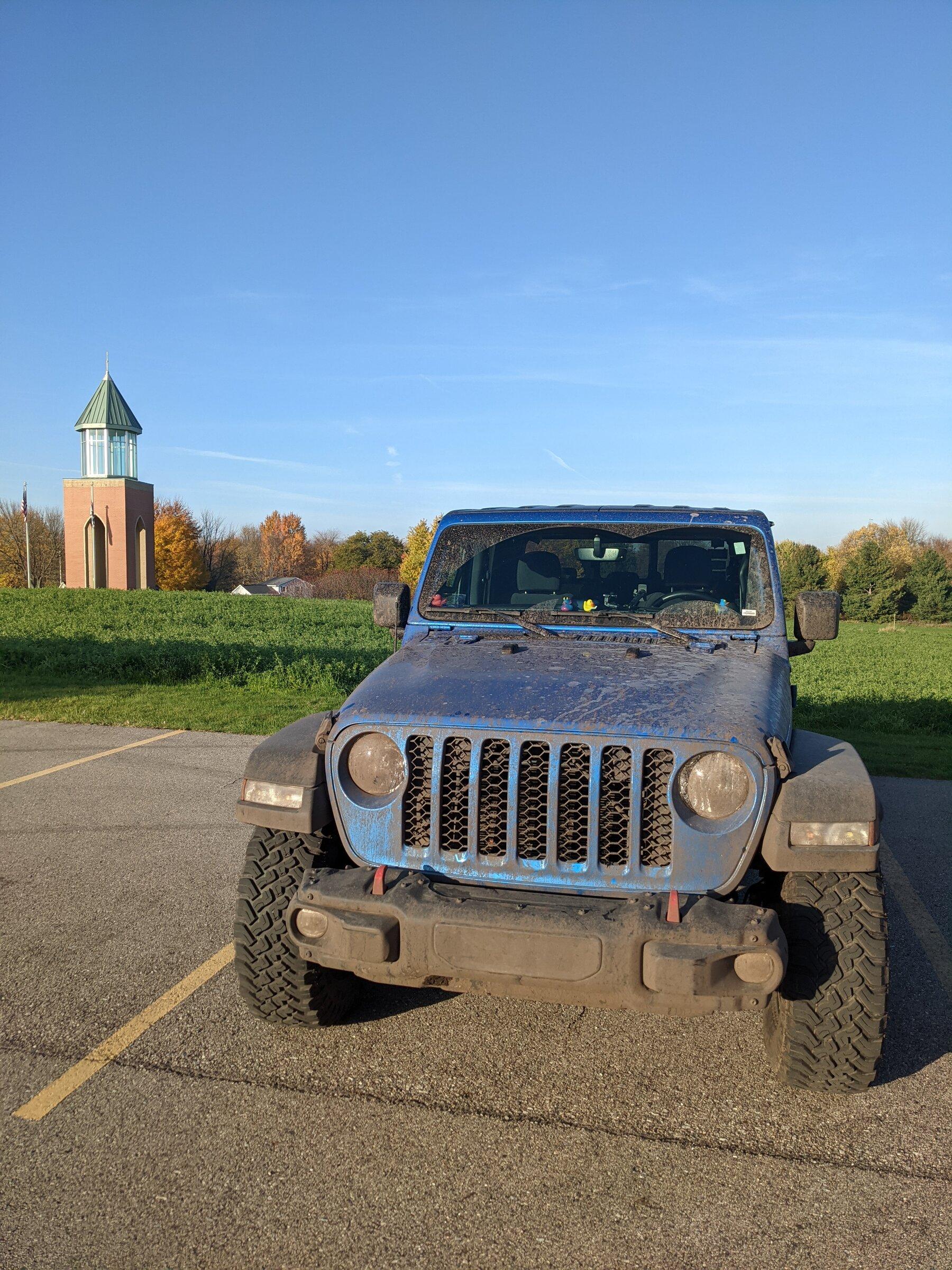 Jeep Gladiator over 1000 mi on my 3 week old gladiator: pros and cons PXL_20211107_134839717