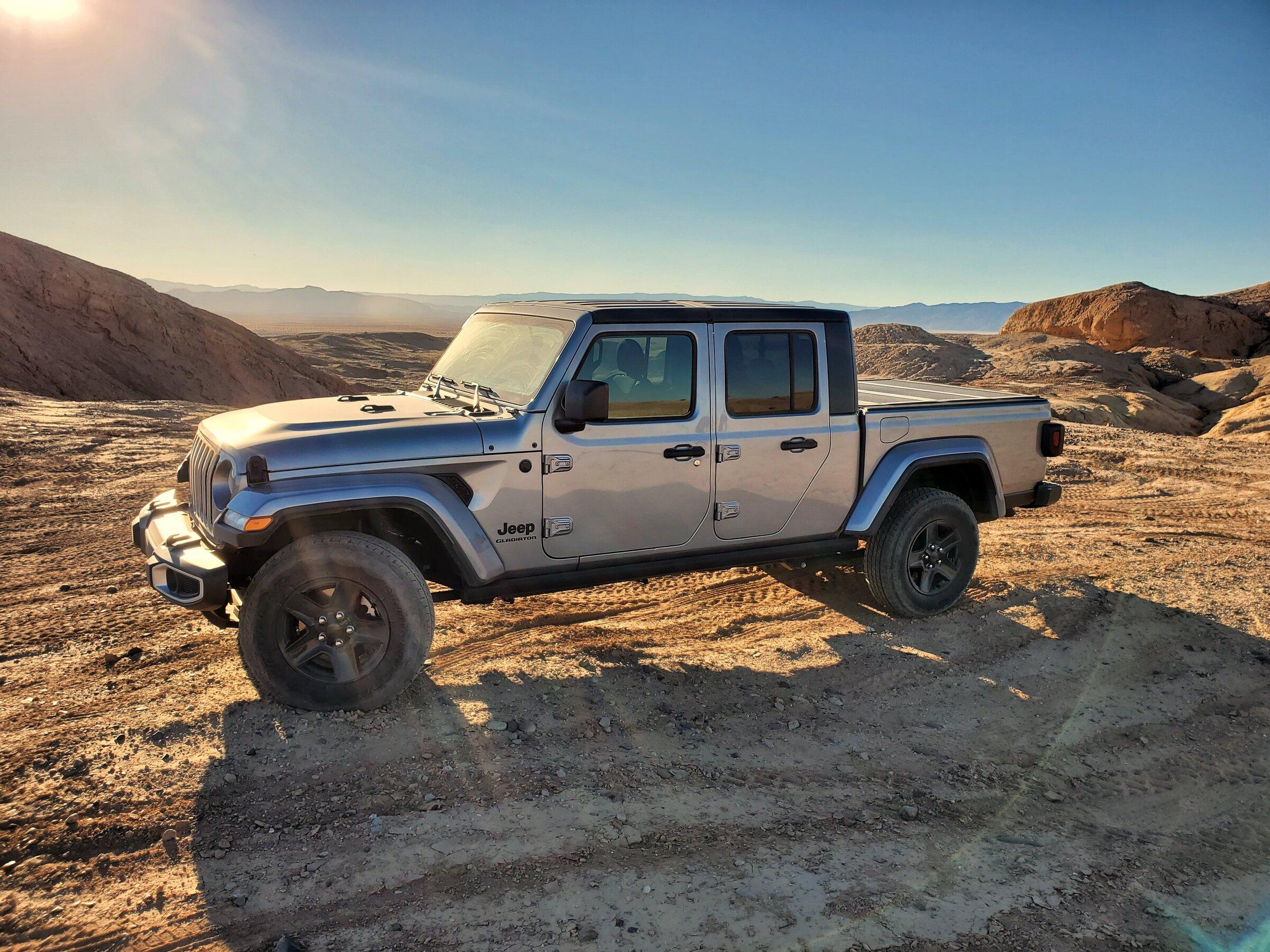 Jeep Gladiator Gladiator Glamour Shots 20211205_150603-01
