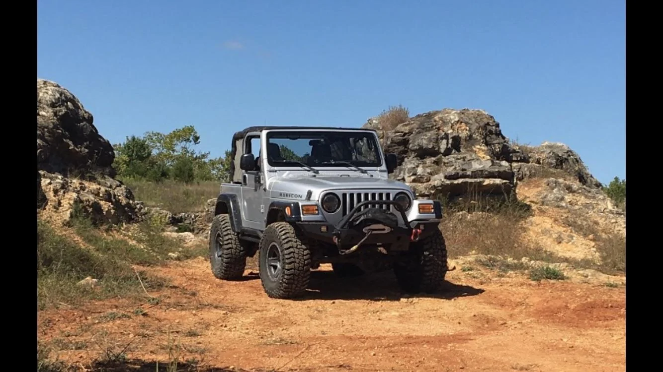 Jeep Gladiator Gladiator Glamour Shots 5A347661-0453-4EE6-9CAD-6494E98C049F