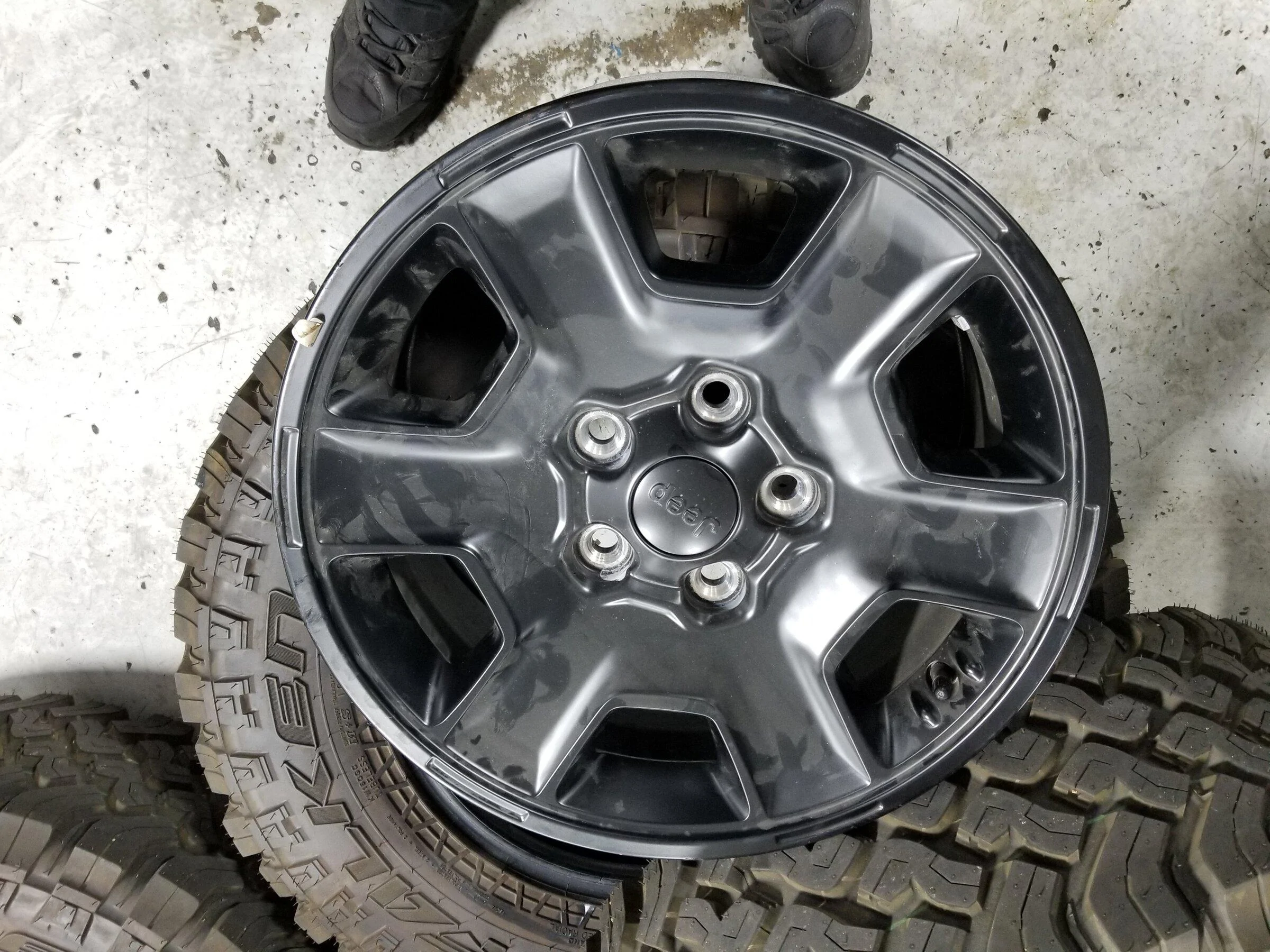 Jeep Gladiator 17" OEM Mojave wheels 20210513_063709