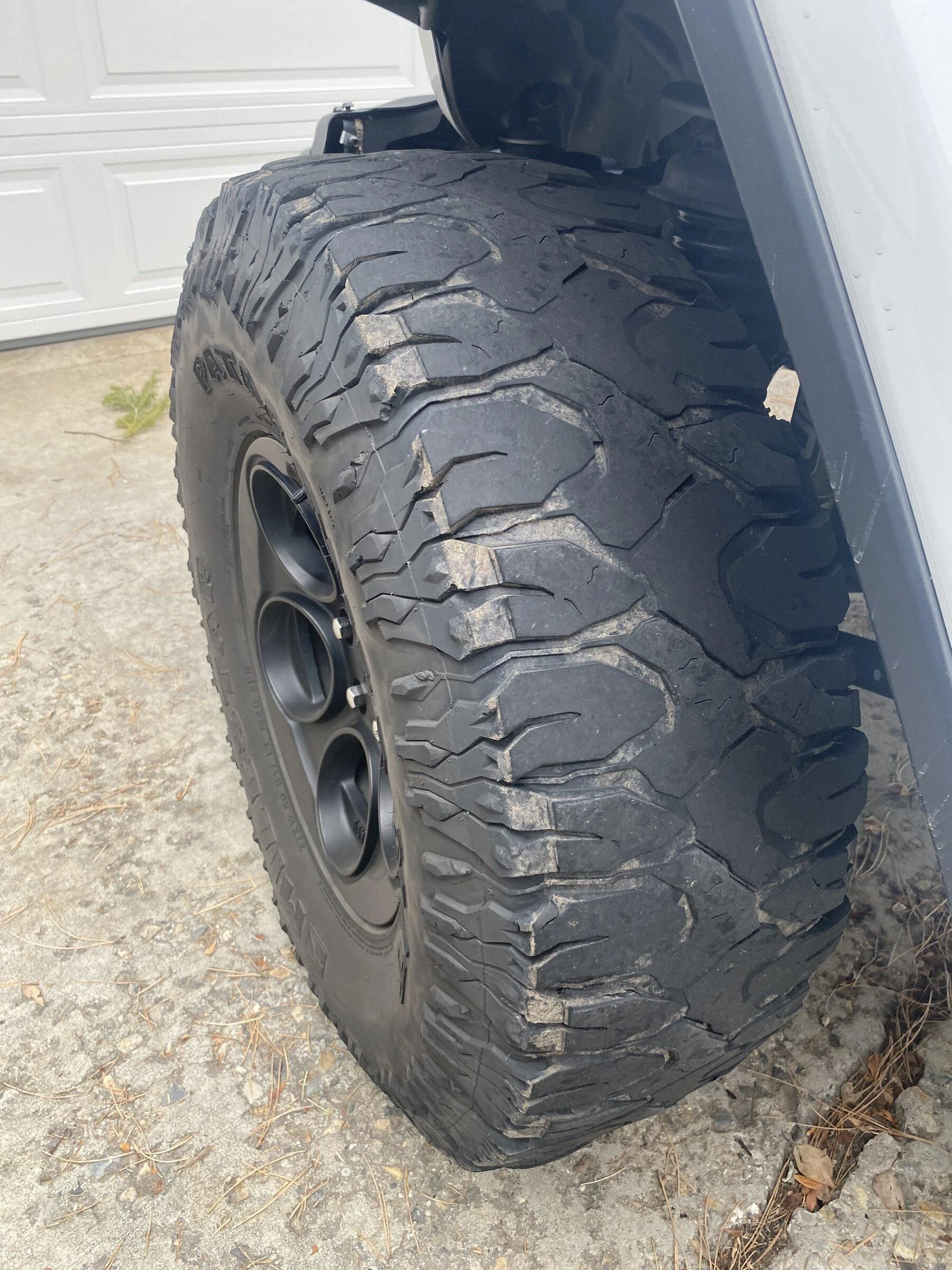 Jeep Gladiator Mileage to expect on Patagonia Milestar 37's? Photo Comparison mile 0 to mile 28,000 update 27k
