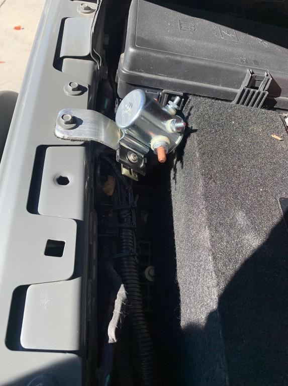 Jeep Gladiator Winch install and tazer lJsdX5