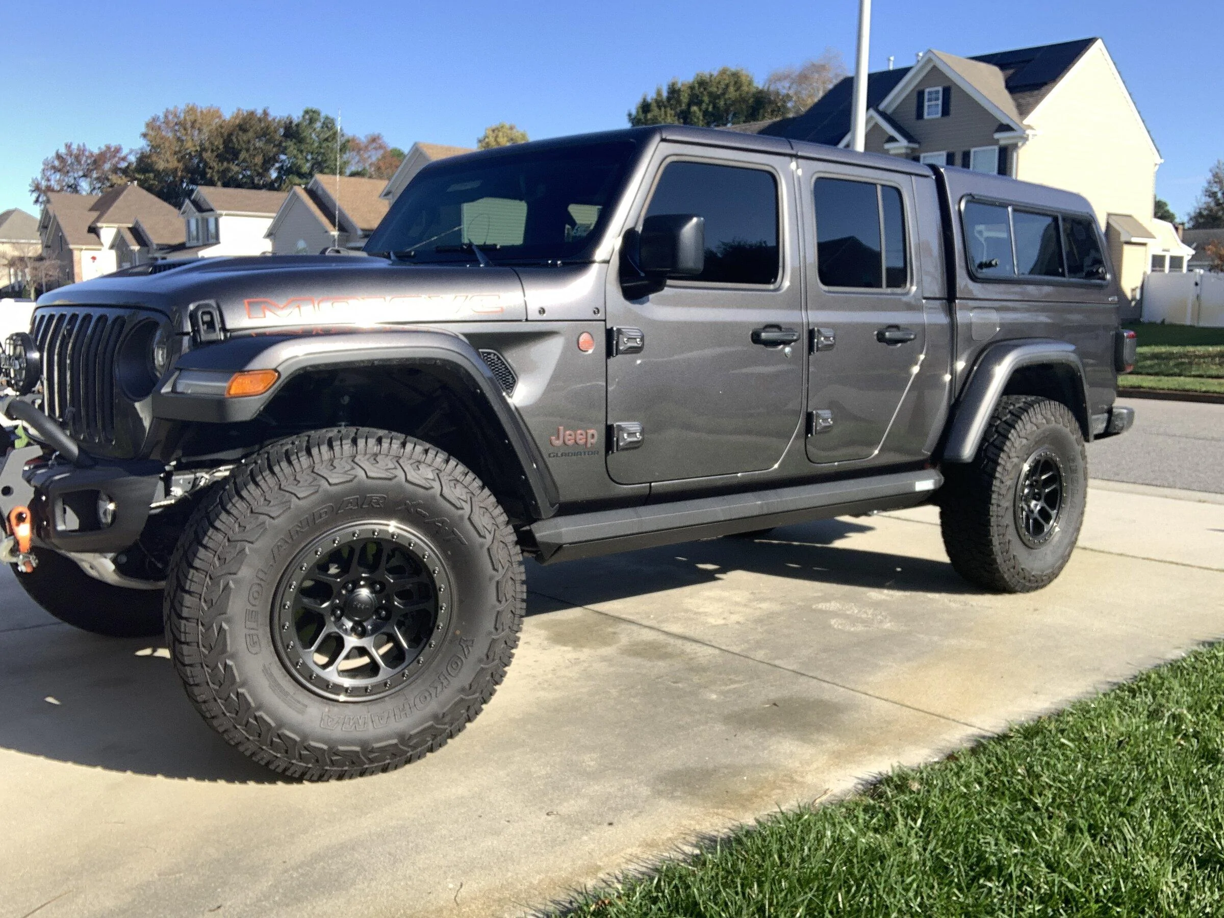 Jeep Gladiator GRANITE CRYSTAL JT Gladiator Club 13BF74E4-851E-451A-A782-FC16CB1B9F75