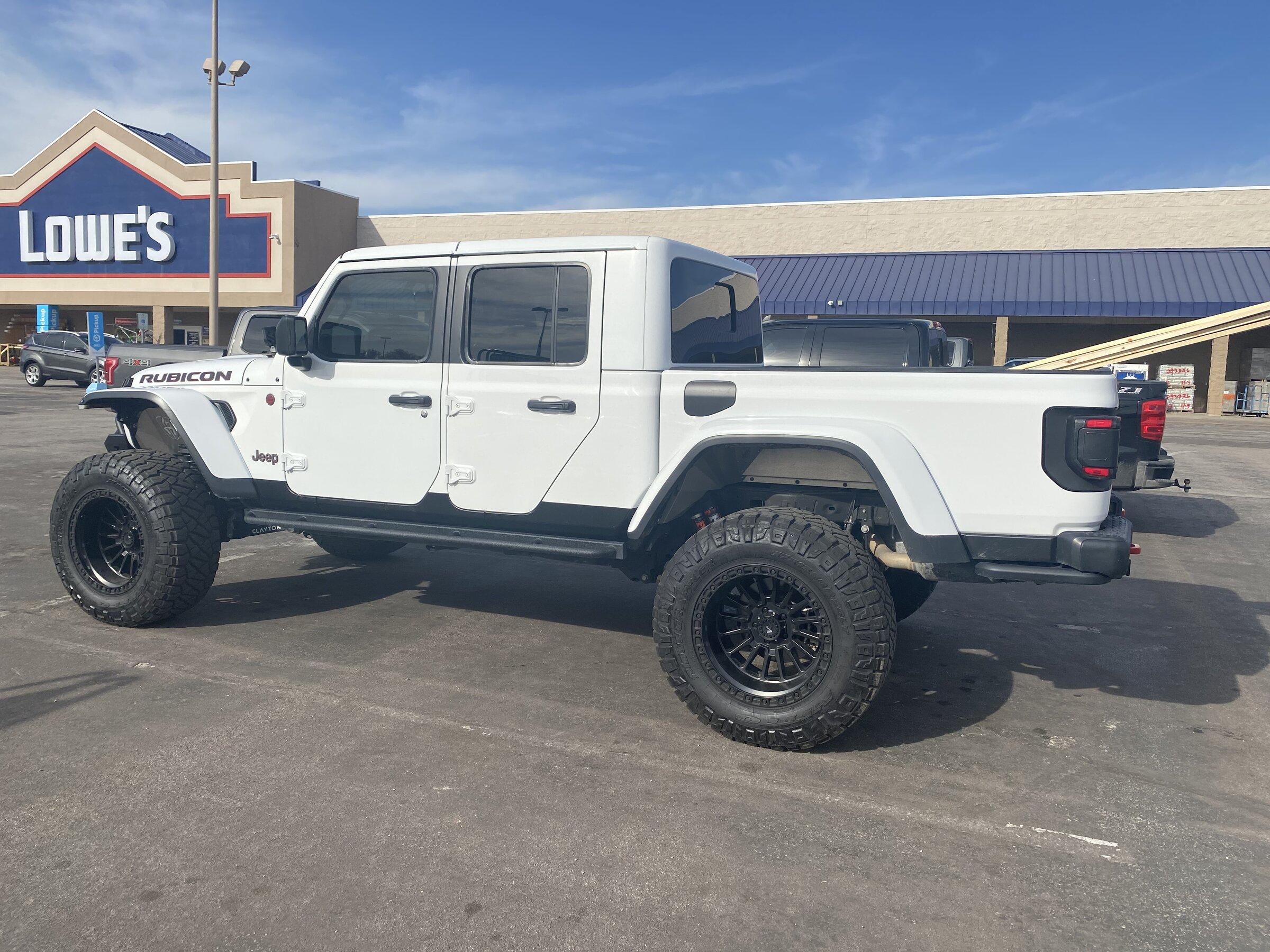 Jeep Gladiator Gladiator Glamour Shots CD278C78-8FFE-40C8-8421-FE5169C729F5