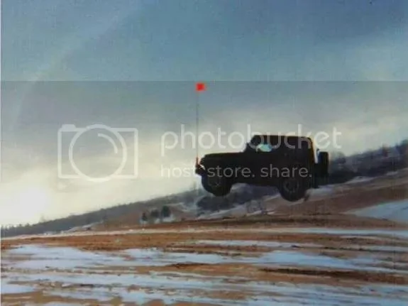 Jeep Gladiator Mojave goes airborne, shocks bottoming out; pretty impressive, no bent-frame. TJ gettin air