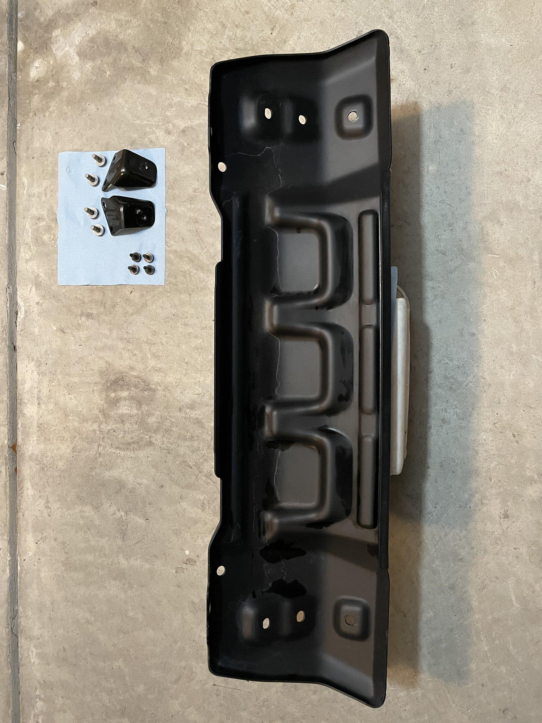 Jeep Gladiator Mojave Steel Skid Plate 5579B424-F557-4755-A48C-C3D6D675959E