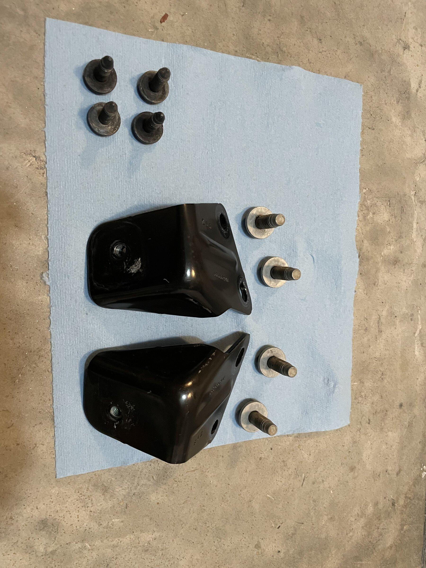 Jeep Gladiator Mojave Steel Skid Plate B601B2F3-CD90-40A2-A93F-AC11E4AC2CD8