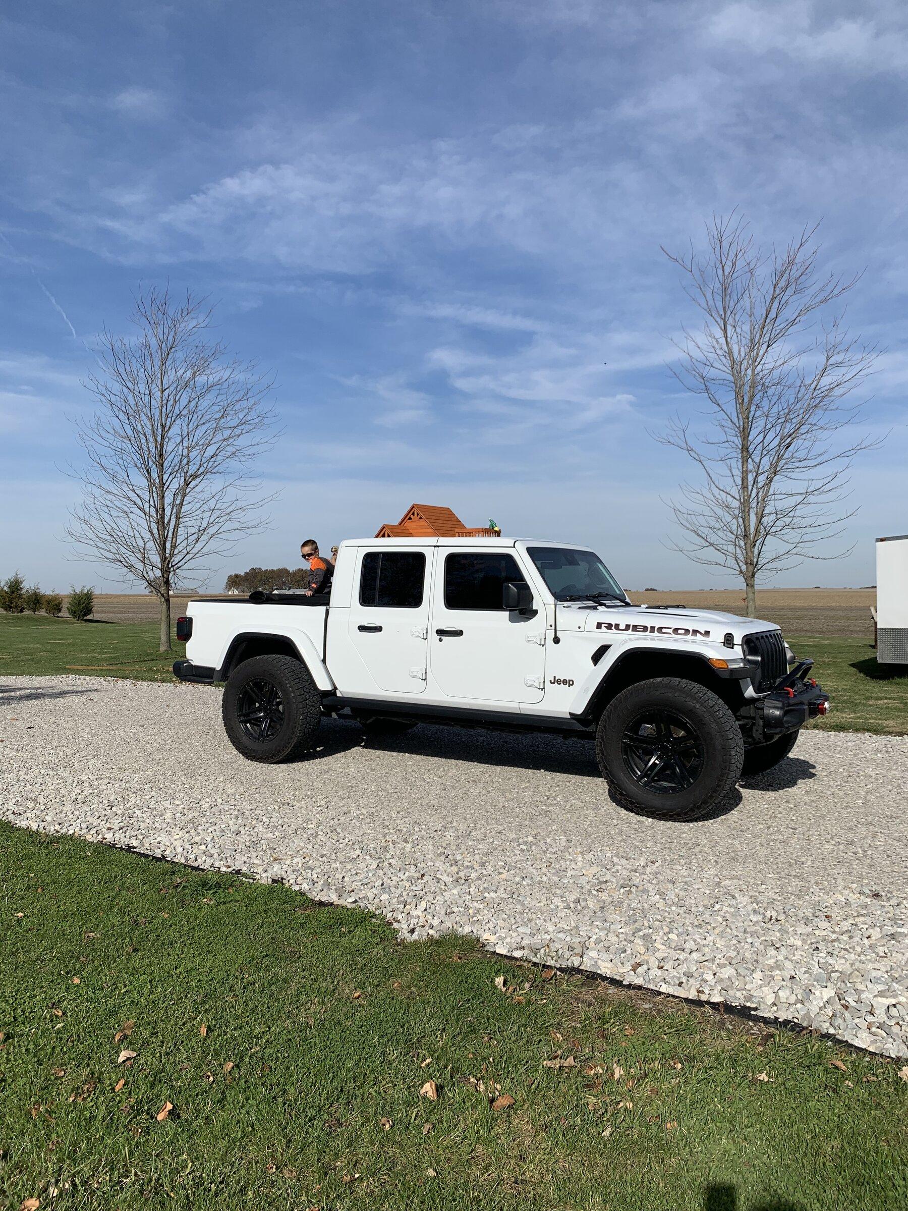 Jeep Gladiator Venomrex wheels pics!? 1081F953-A185-421F-ADFD-B2E8E33F6784