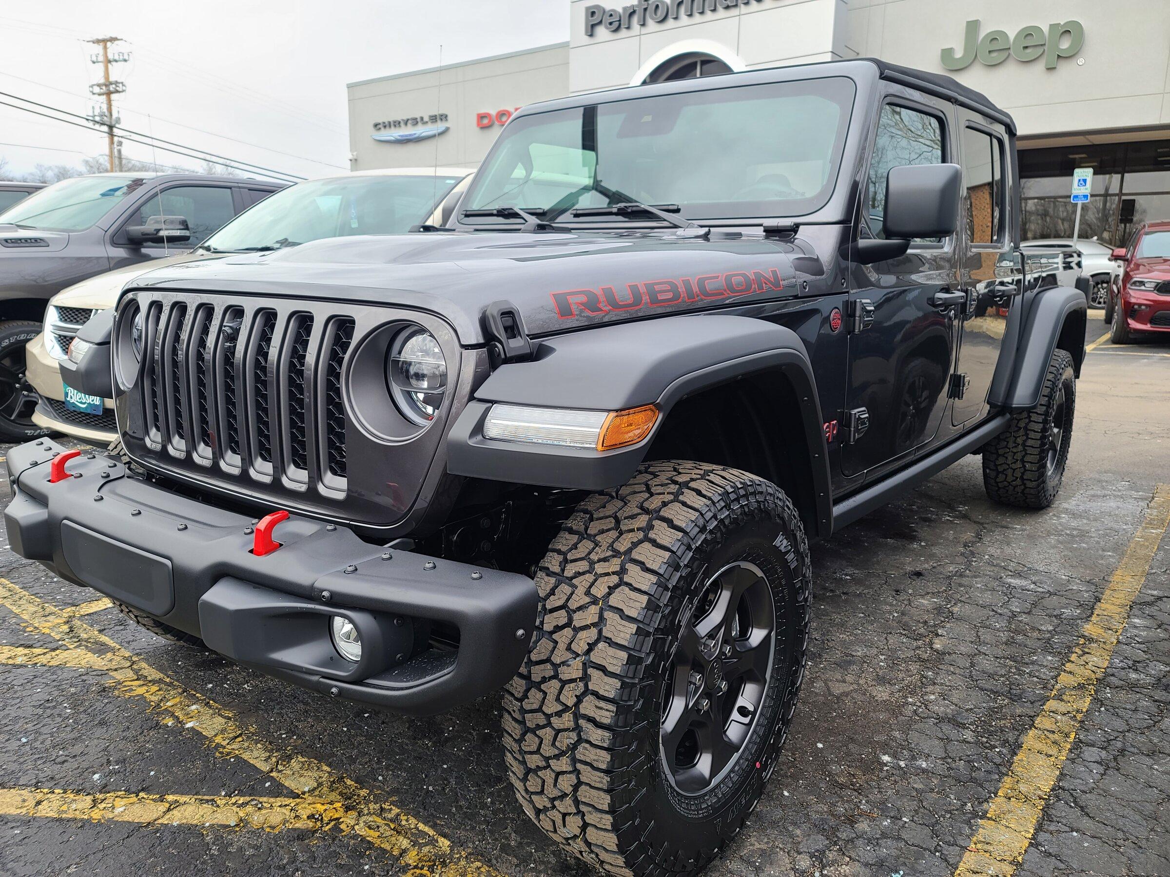 Jeep Gladiator MY22 Only - Anyone moved to D1? 20211209_145221