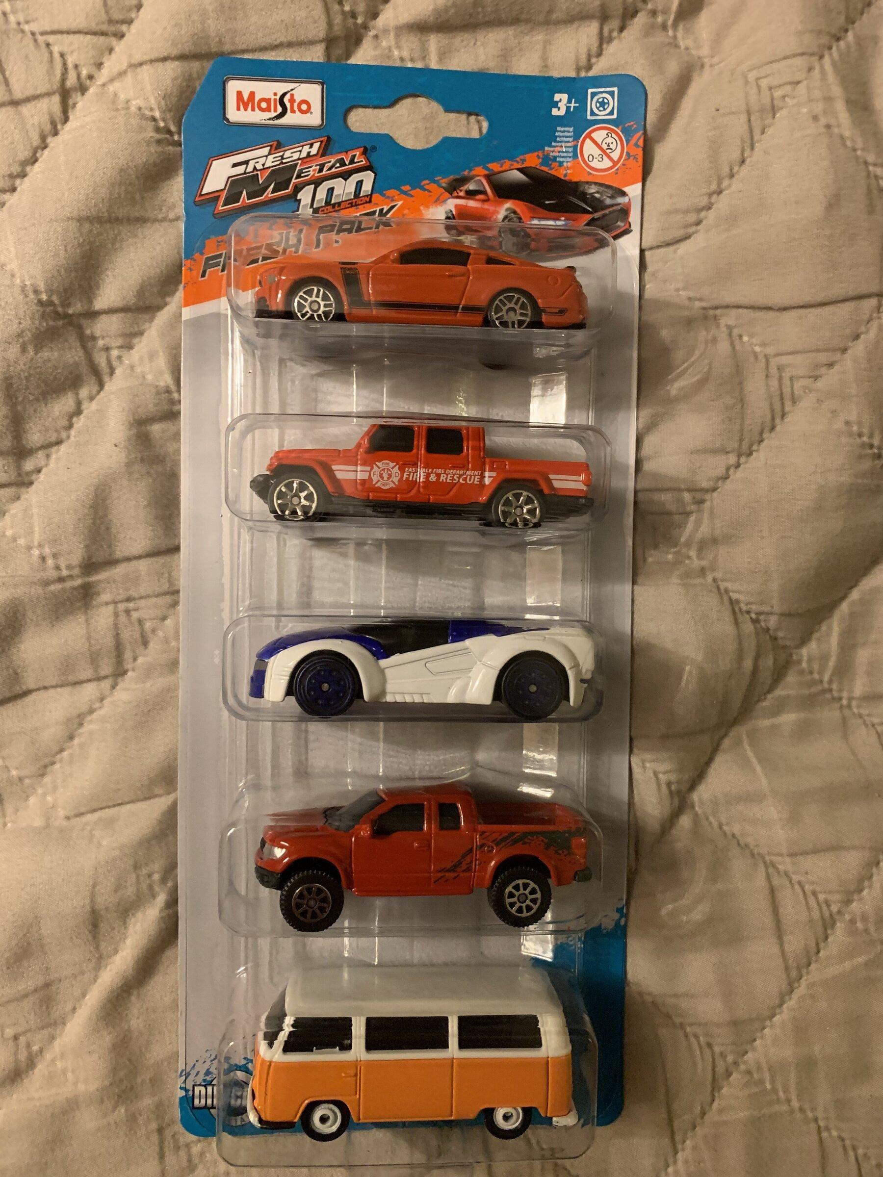 Jeep Gladiator Toy Gladiators, completed my Hot Wheels set. 5E519F7A-99AE-4A99-84EF-8892AAED54B9