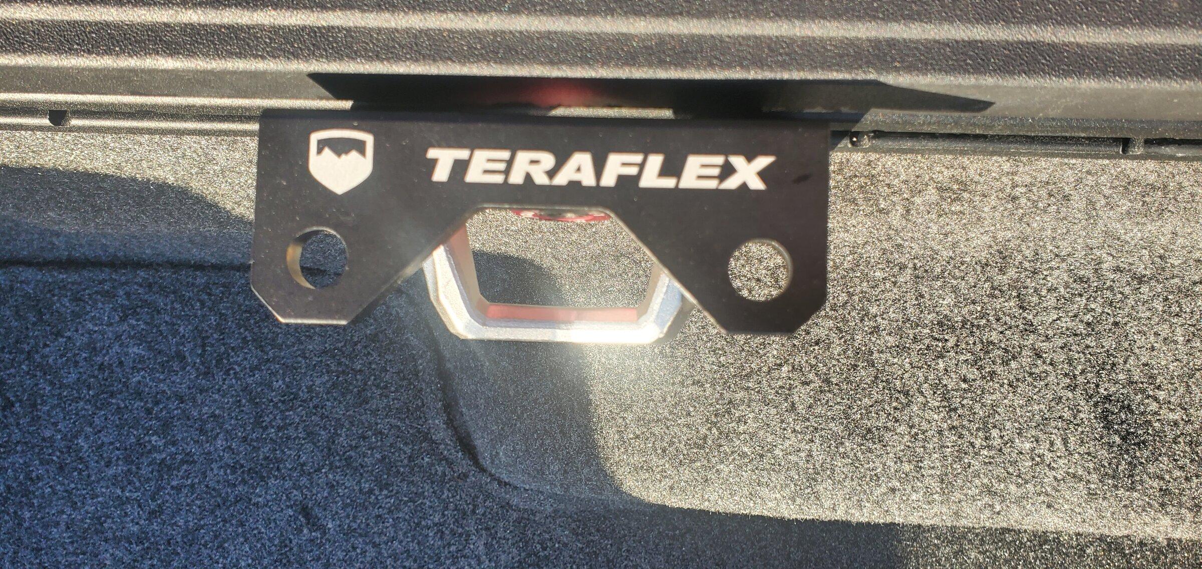Jeep Gladiator Teraflex Uinta dual mount for CB and flag. 20211210_081143