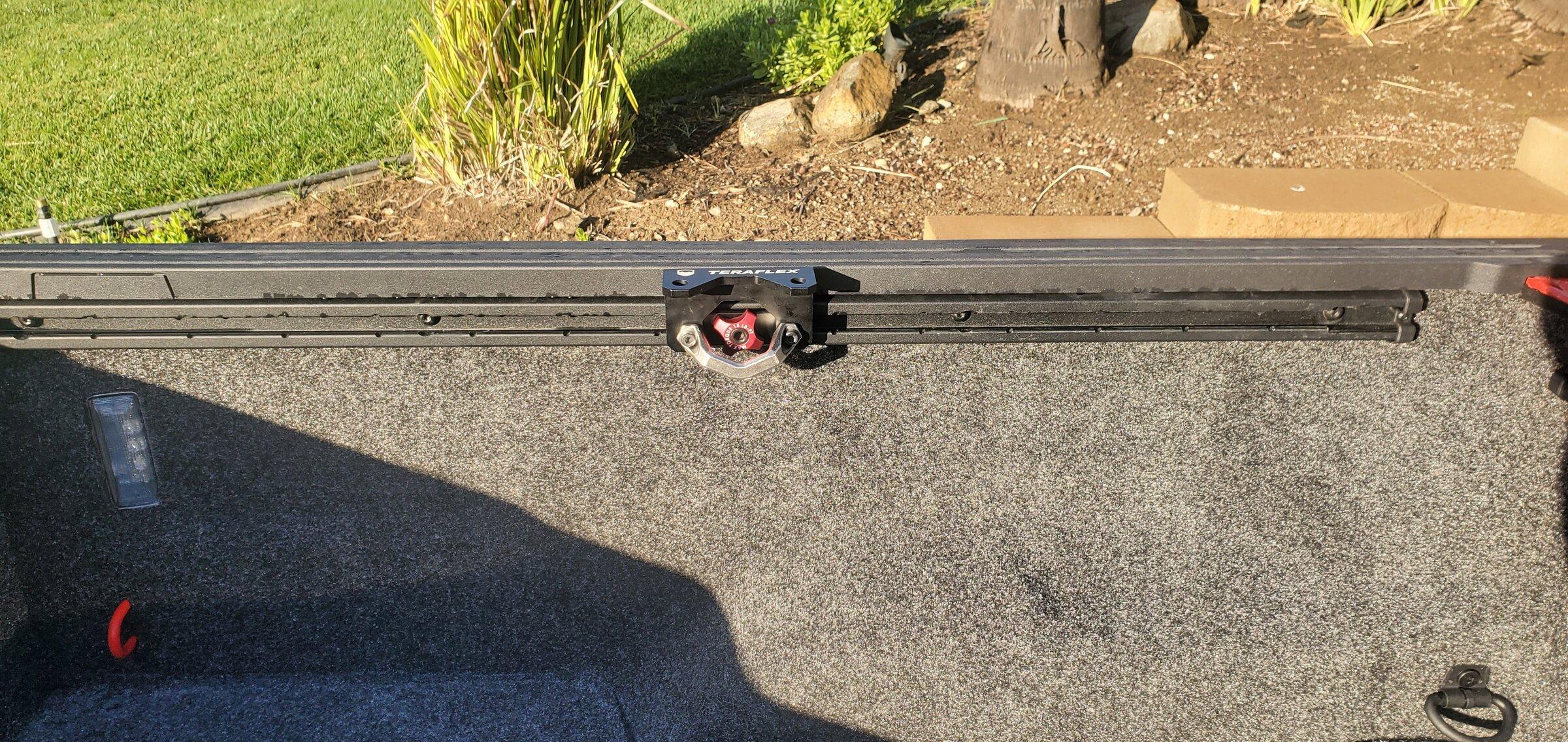 Jeep Gladiator Teraflex Uinta dual mount for CB and flag. 20211210_081151