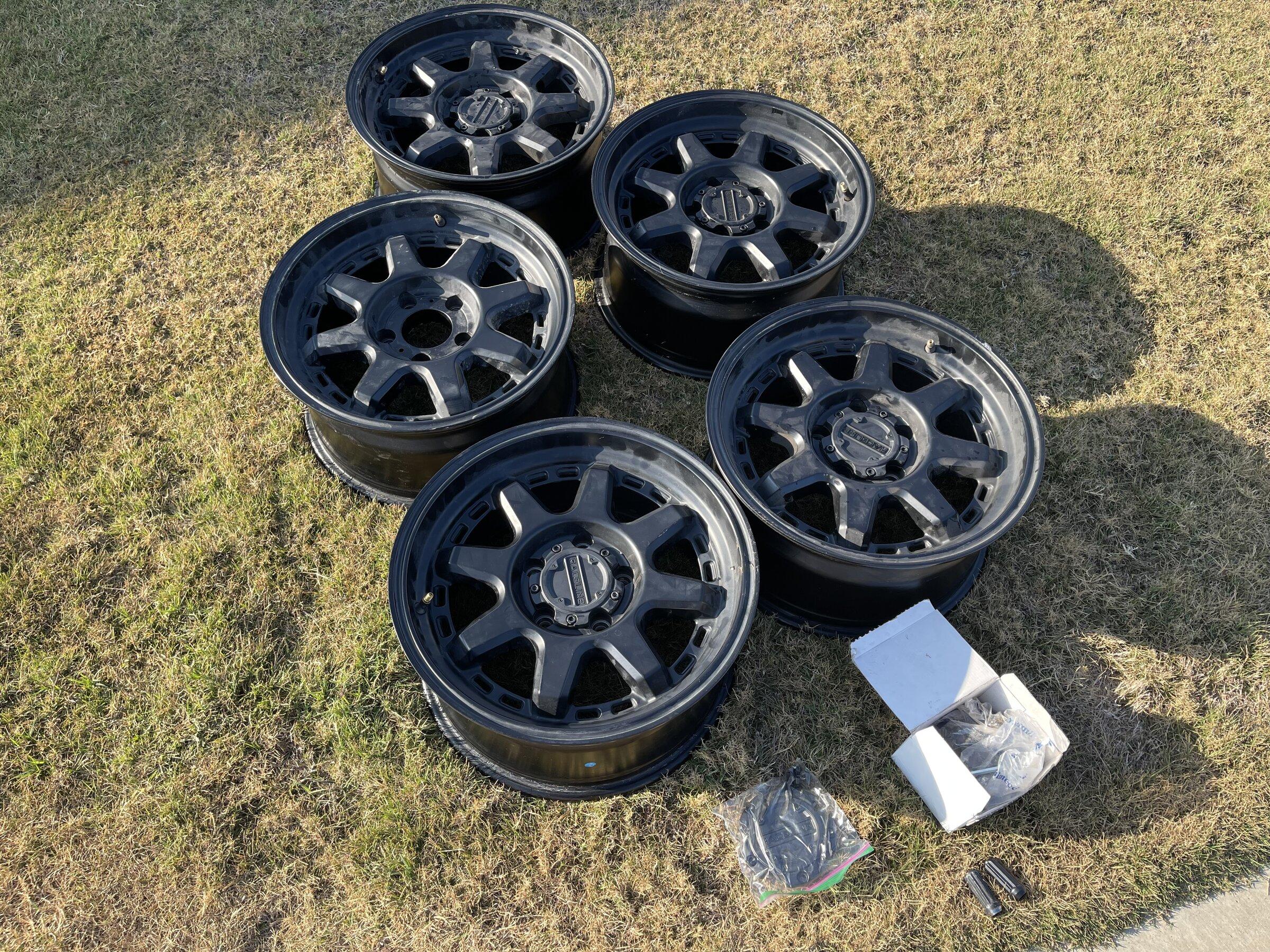 Jeep Gladiator Raceline Scout Wheels 17x8.5 00534585-E635-47B6-9C2C-F323779D52D9
