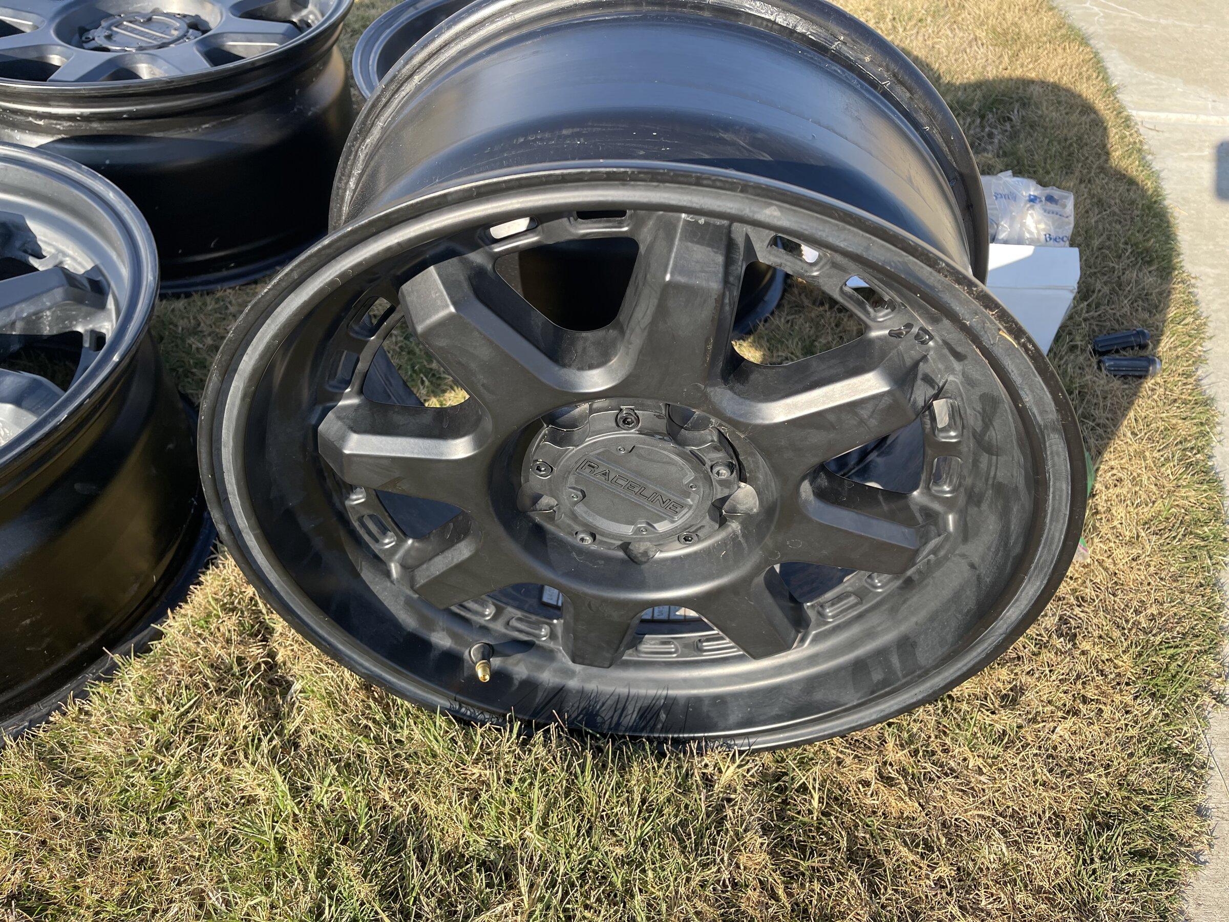 Jeep Gladiator Raceline Scout Wheels 17x8.5 E5DFDB0C-2703-4F47-8CC9-C18A97708041