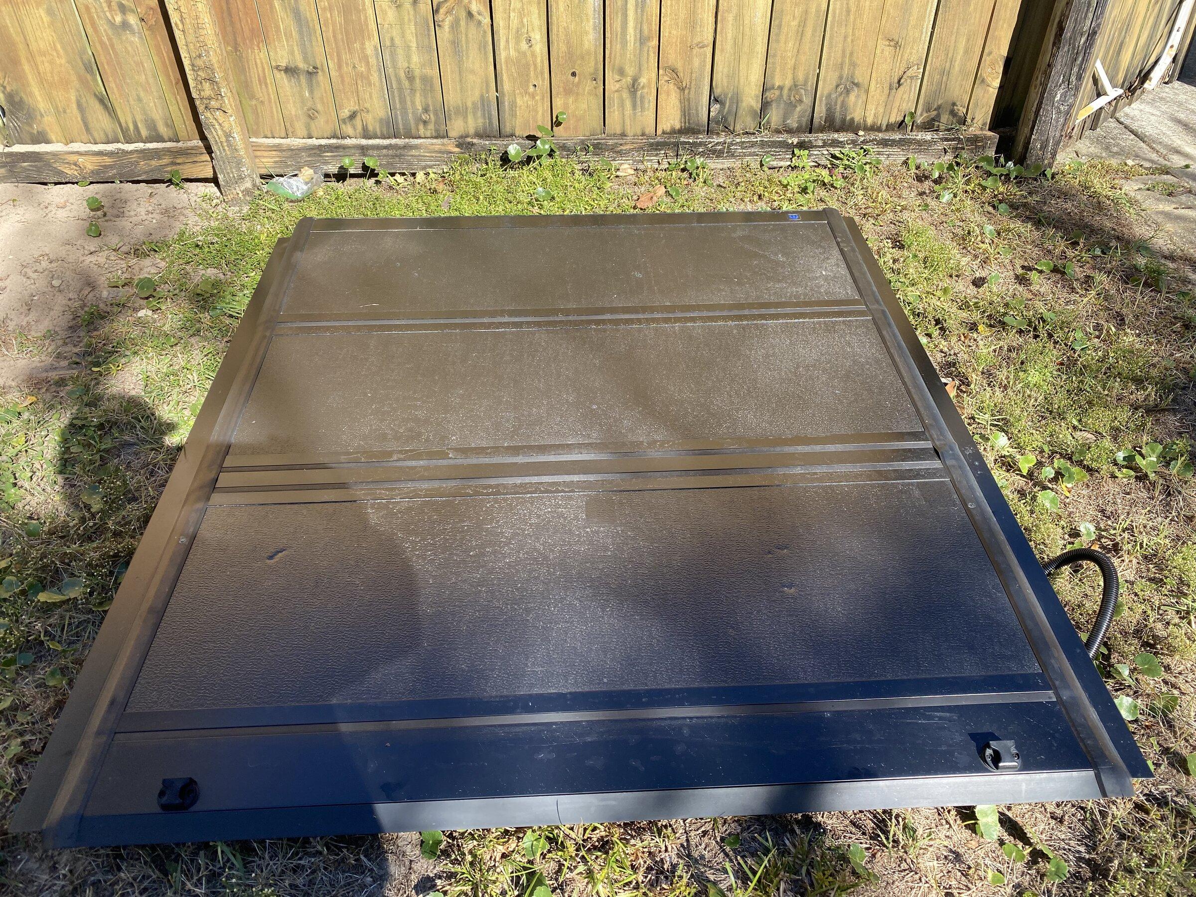 Jeep Gladiator Mopar tri-fold Tonneau cover - Sold IMG_5662