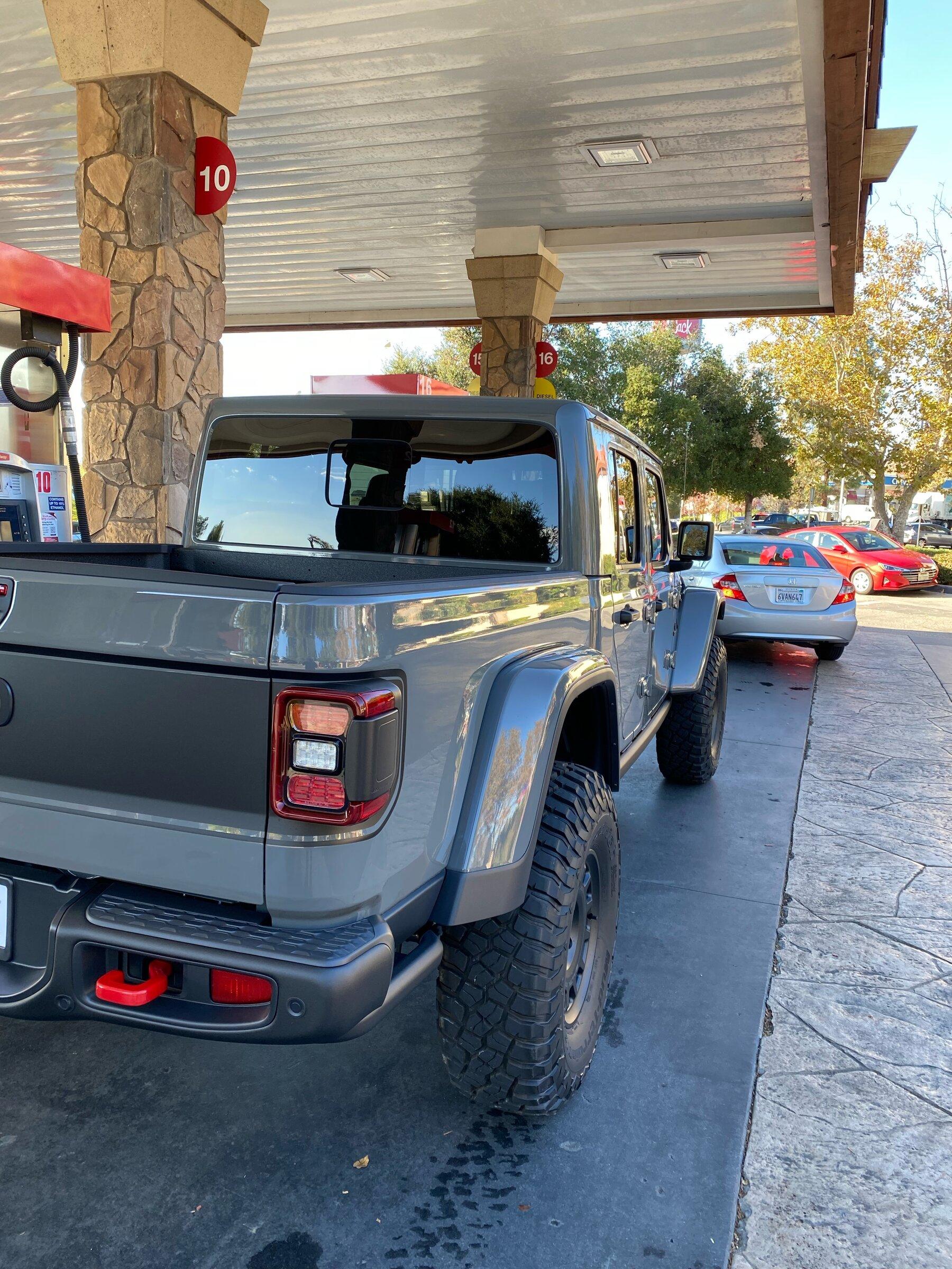 Jeep Gladiator AEV JT370 picked up today 24EA4CDE-2CC1-4145-856E-DE486D8816A0