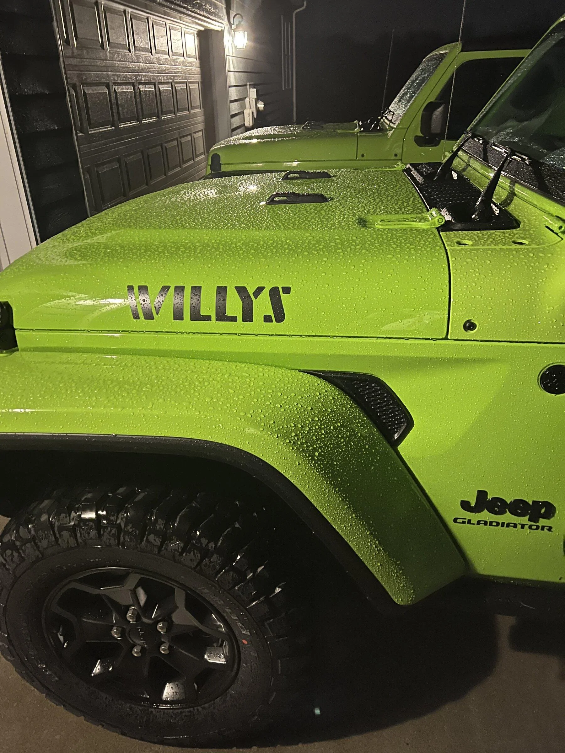 Jeep Gladiator GECKO GREEN Gladiator Club 6779F4C3-60D9-427B-8BD2-EAED7164831D