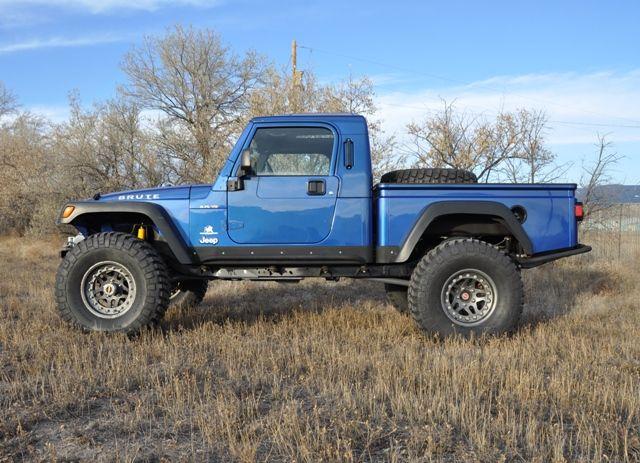 Jeep Gladiator Brute.. Anyone? ee4bc990933e8500a4ea0017ea6c5d67--blue-jeep-jeep-brute