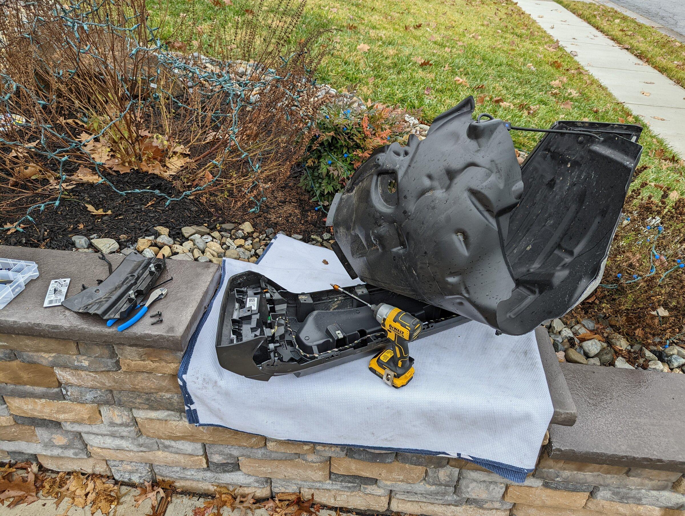 Jeep Gladiator What did you REPAIR on your Gladiator today? PXL_20211211_163239810