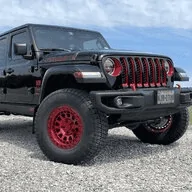 Jeep Gladiator Anyone have an all-black that they've added decals or trim to? 1639417338480