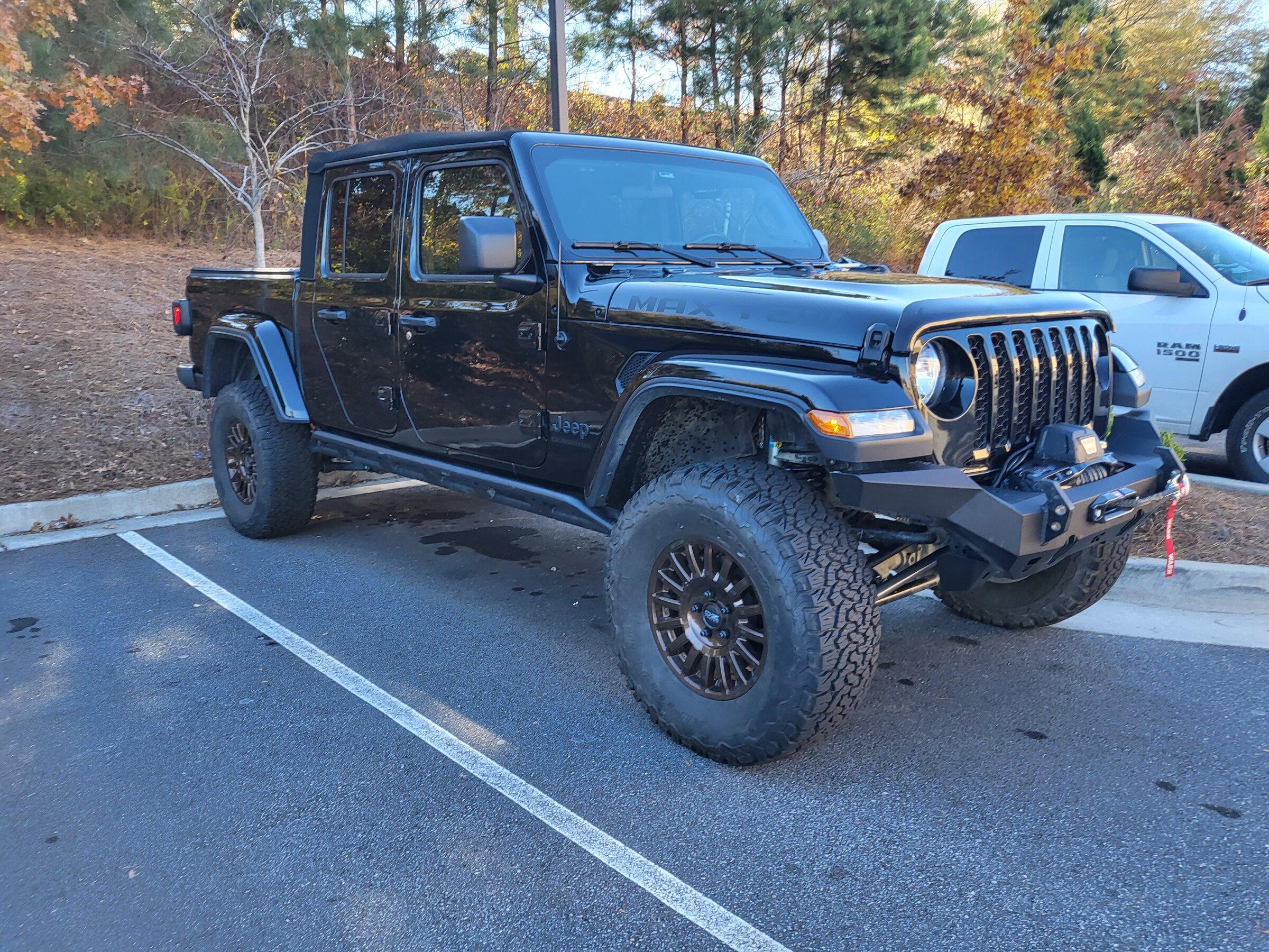 Jeep Gladiator WTB: Black or Unpainted Hardtop for my Premium Softtop 20211130_140507