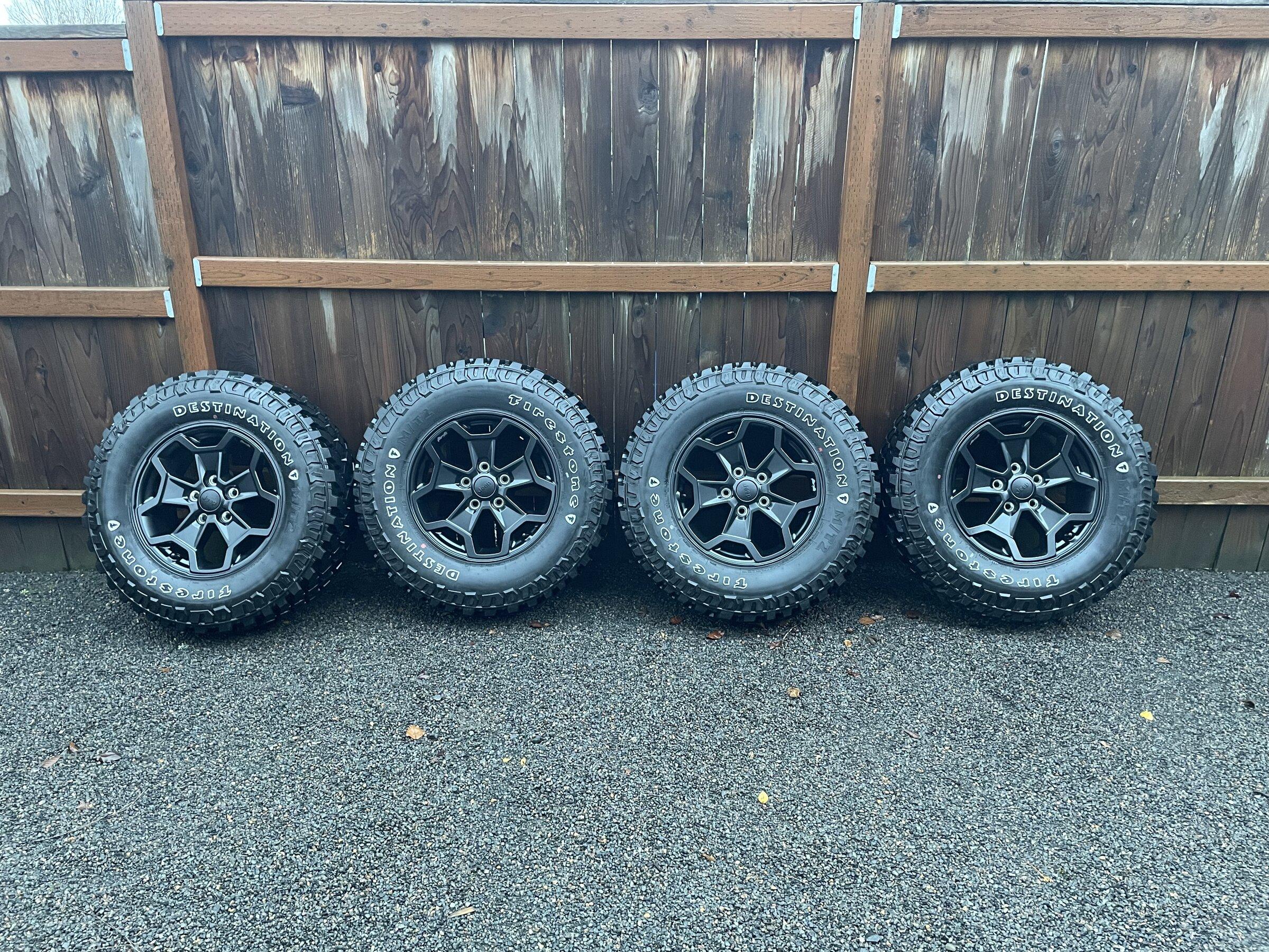 Jeep Gladiator Willys wheels and tires (near new) 156B81DB-9681-403D-A4E8-F1FB12B2B4C6