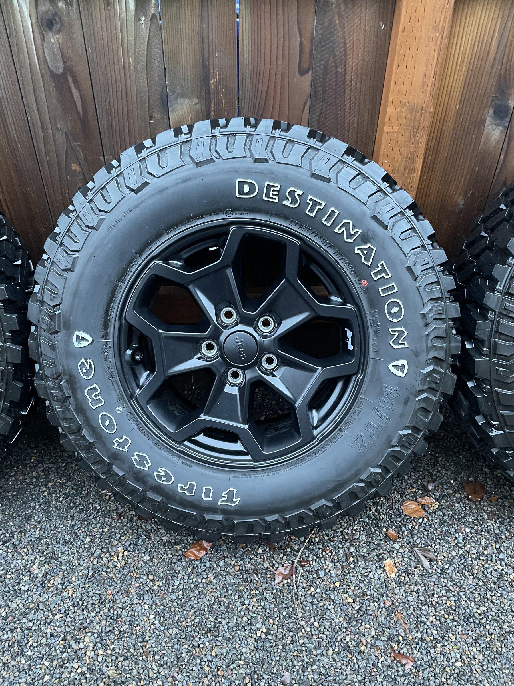 Jeep Gladiator Willys wheels and tires (near new) E4AEC926-48D2-4483-A530-B0845B226028