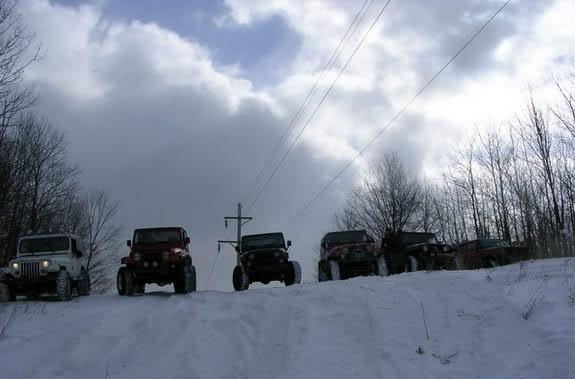 Jeep Gladiator Let's see those winter wheeling shots! ? Jeeps in snow