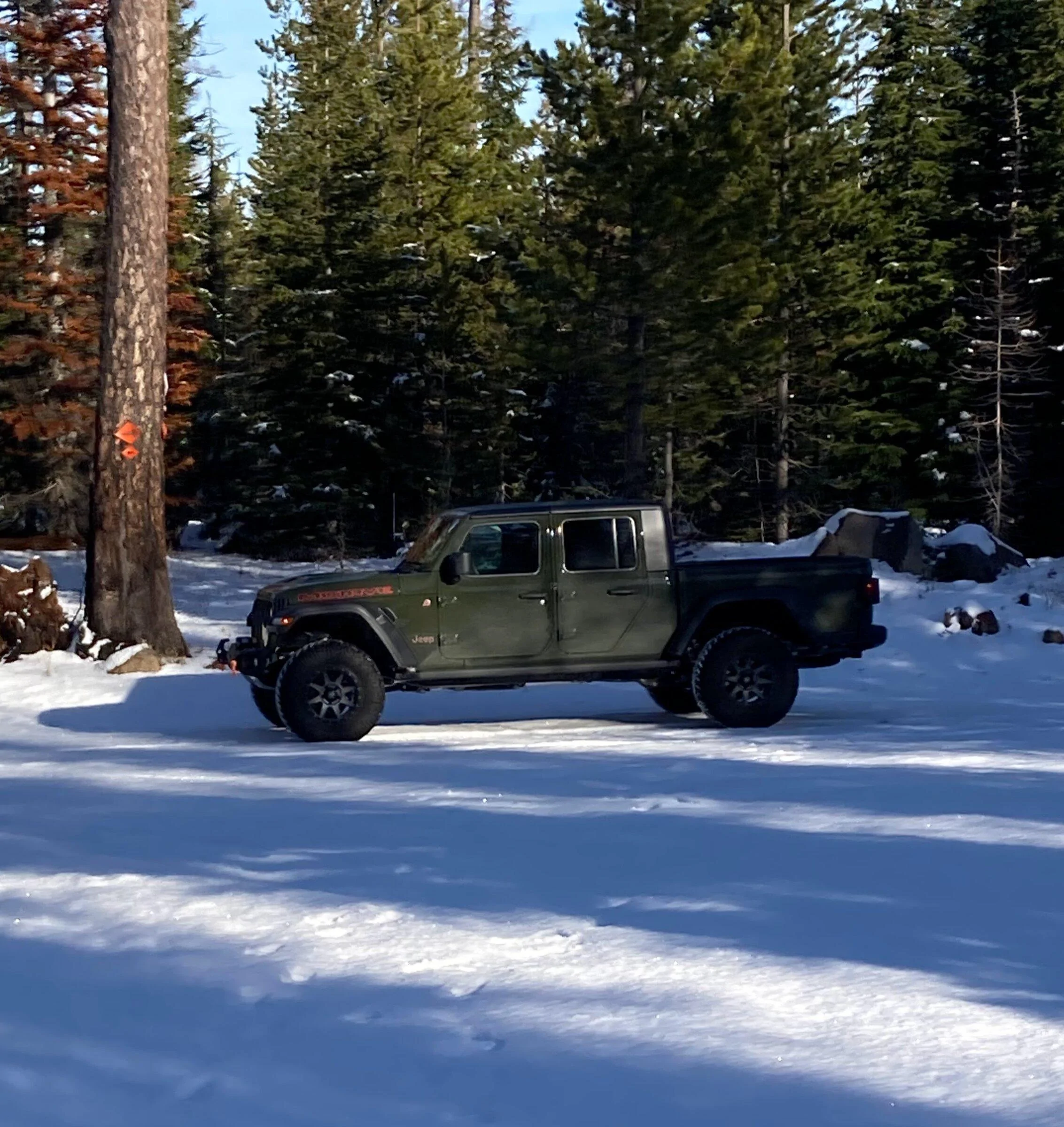 Jeep Gladiator Let's see those winter wheeling shots! ? IMG_9428