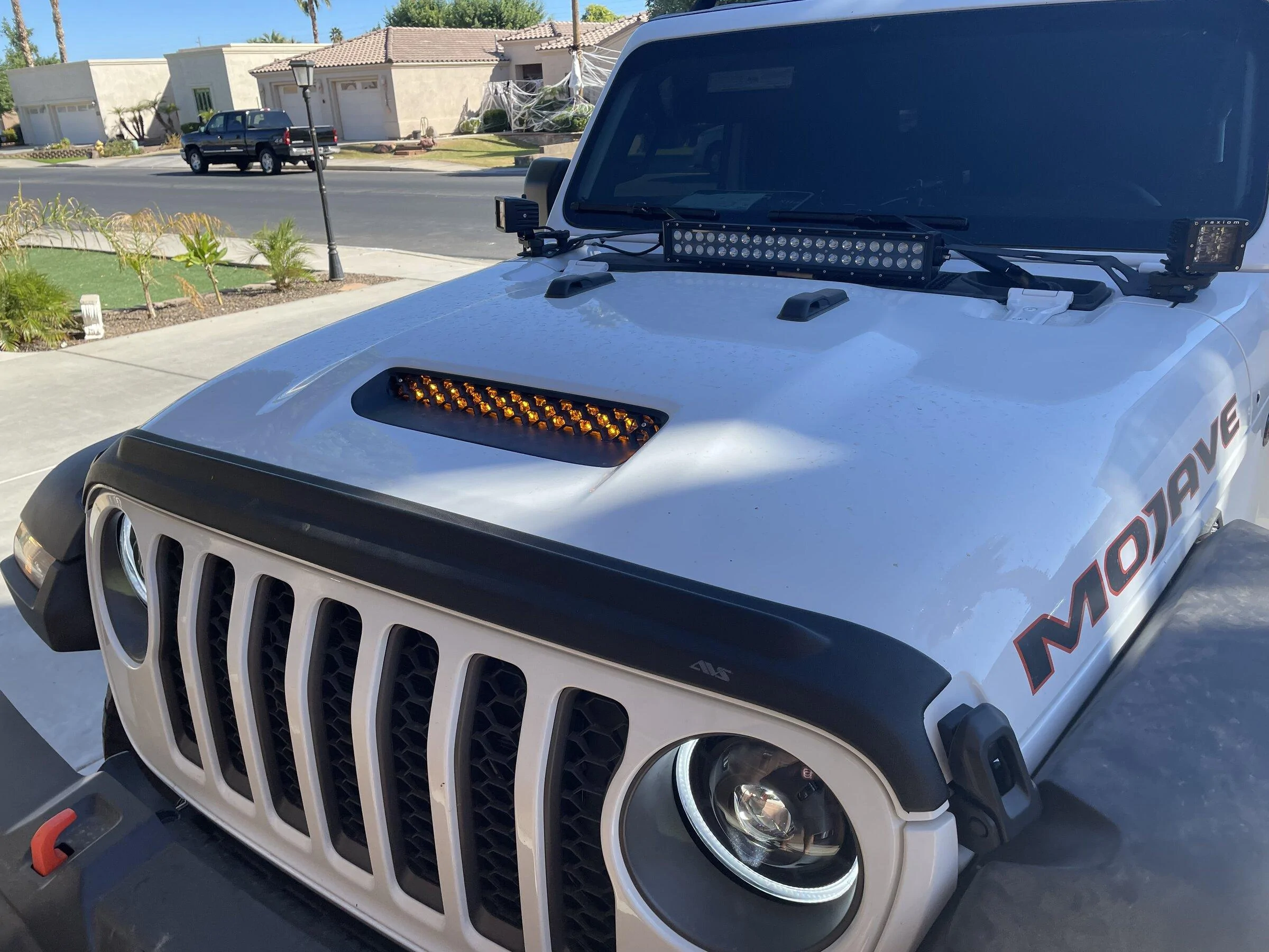 Jeep Gladiator Mojave Hood Scoop MOD 9E2BEECD-632C-41FC-A8C5-349E06376311