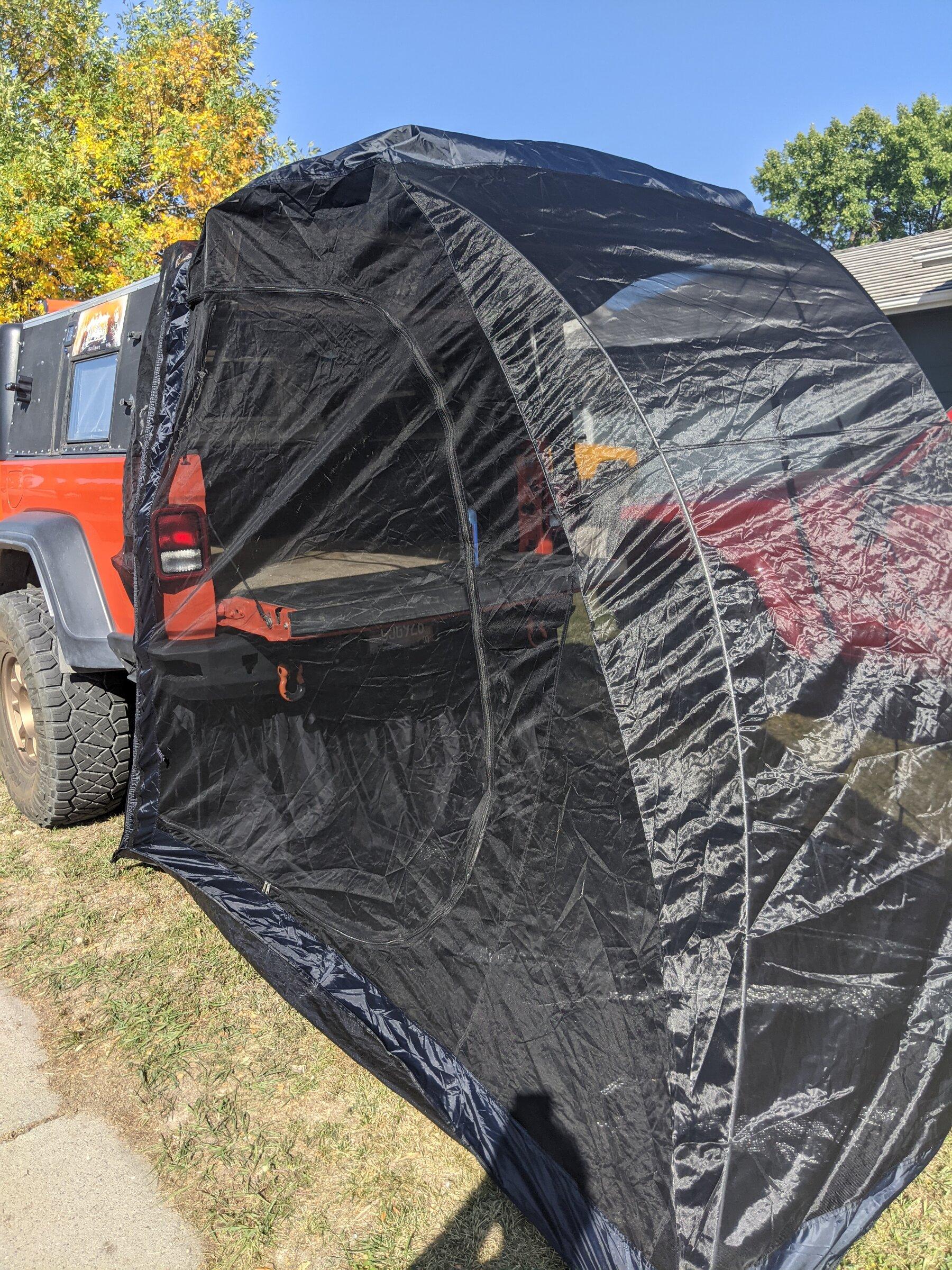 Jeep Gladiator Sleeping in the bed under a cap, a project starts! PXL_20210926_211709249