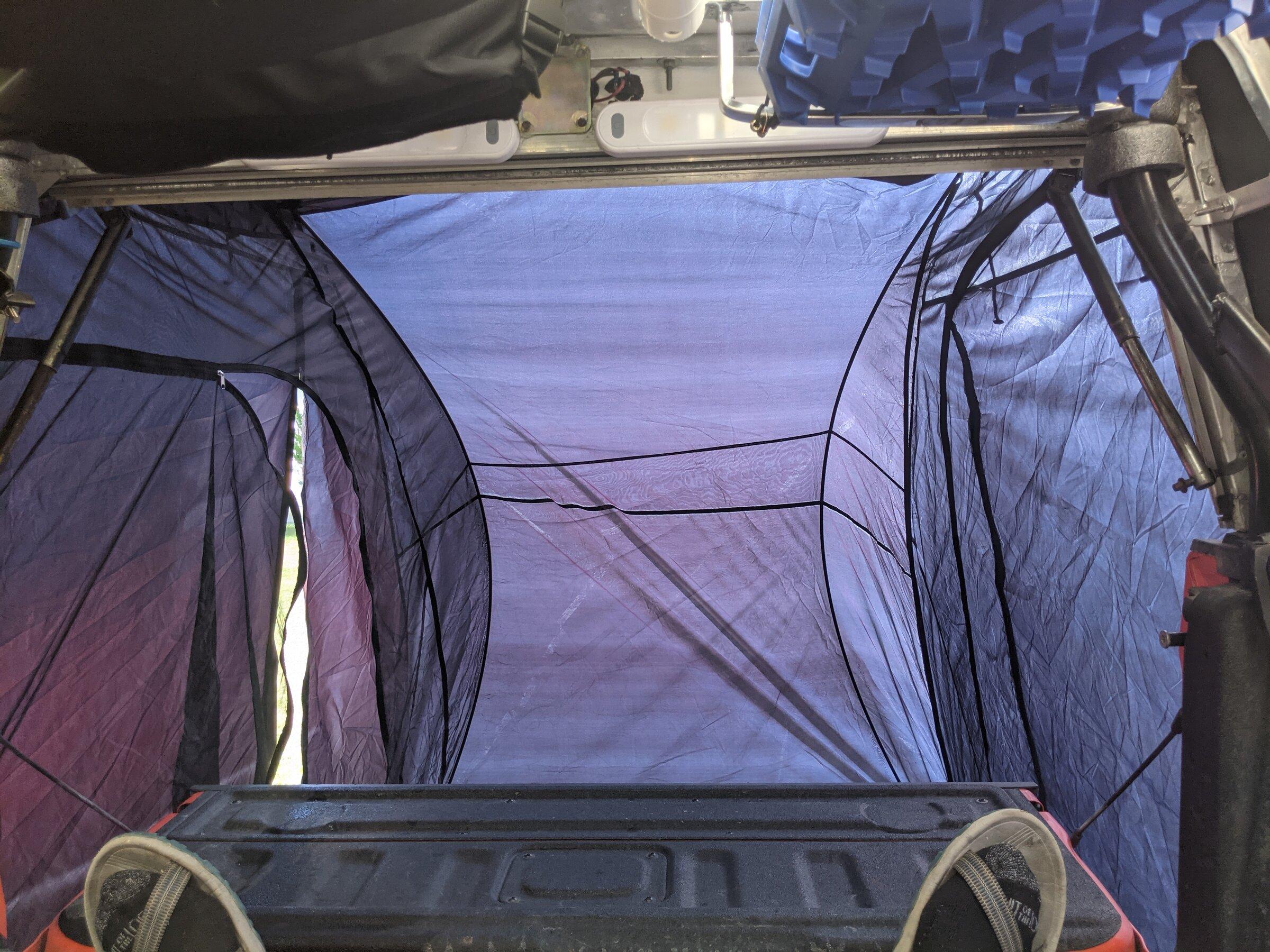 Jeep Gladiator Sleeping in the bed under a cap, a project starts! PXL_20210926_213655428